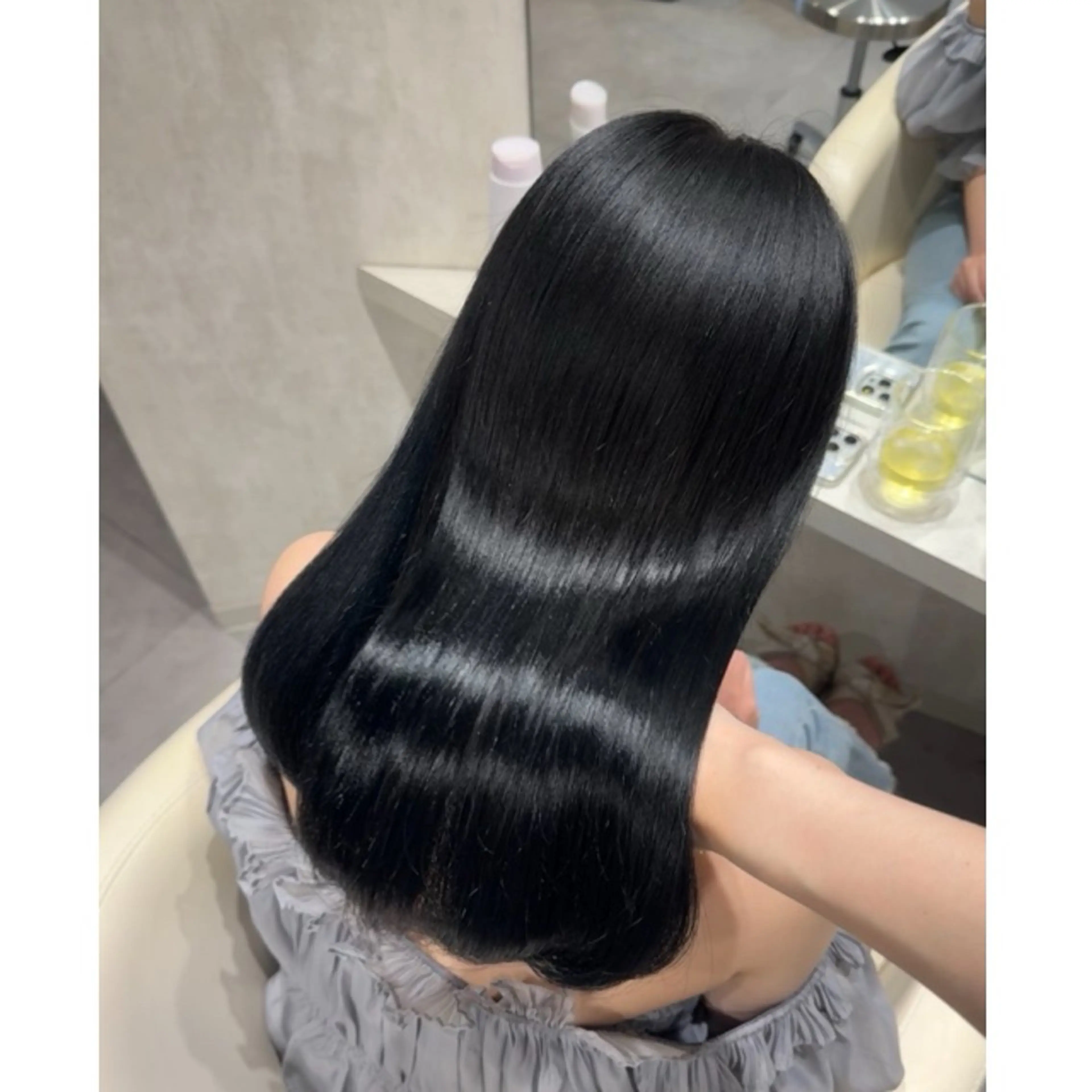 セミロング カラー ヘアカラー トリートメント LOTTA CUCCI所属・miyu /トレンド カラー×艶髪のヘアスタイル