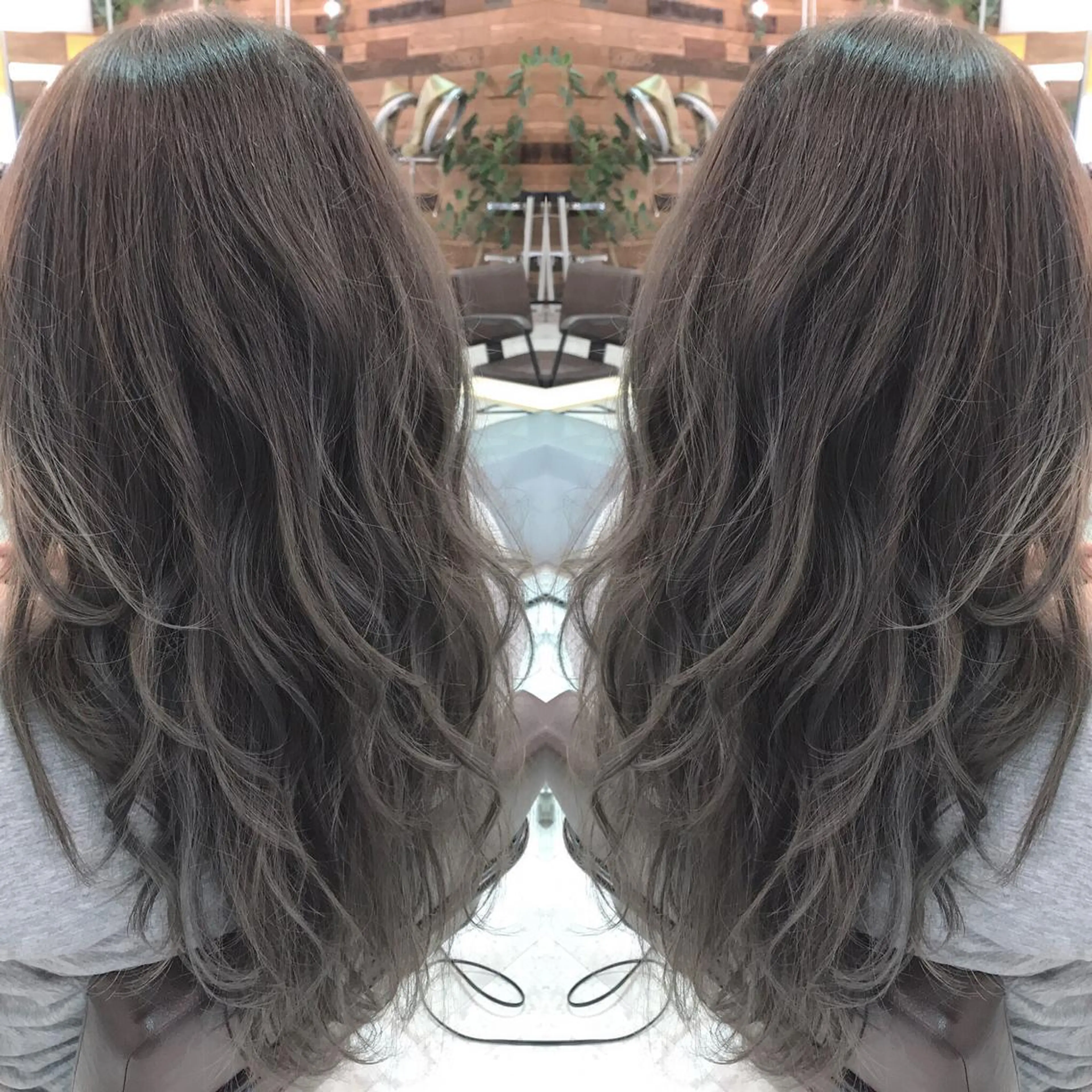 ロング カラー ハイライトカラー イルミナカラー ハイライト 青木 茂樹⭐️ 透明感カラーのヘアスタイル