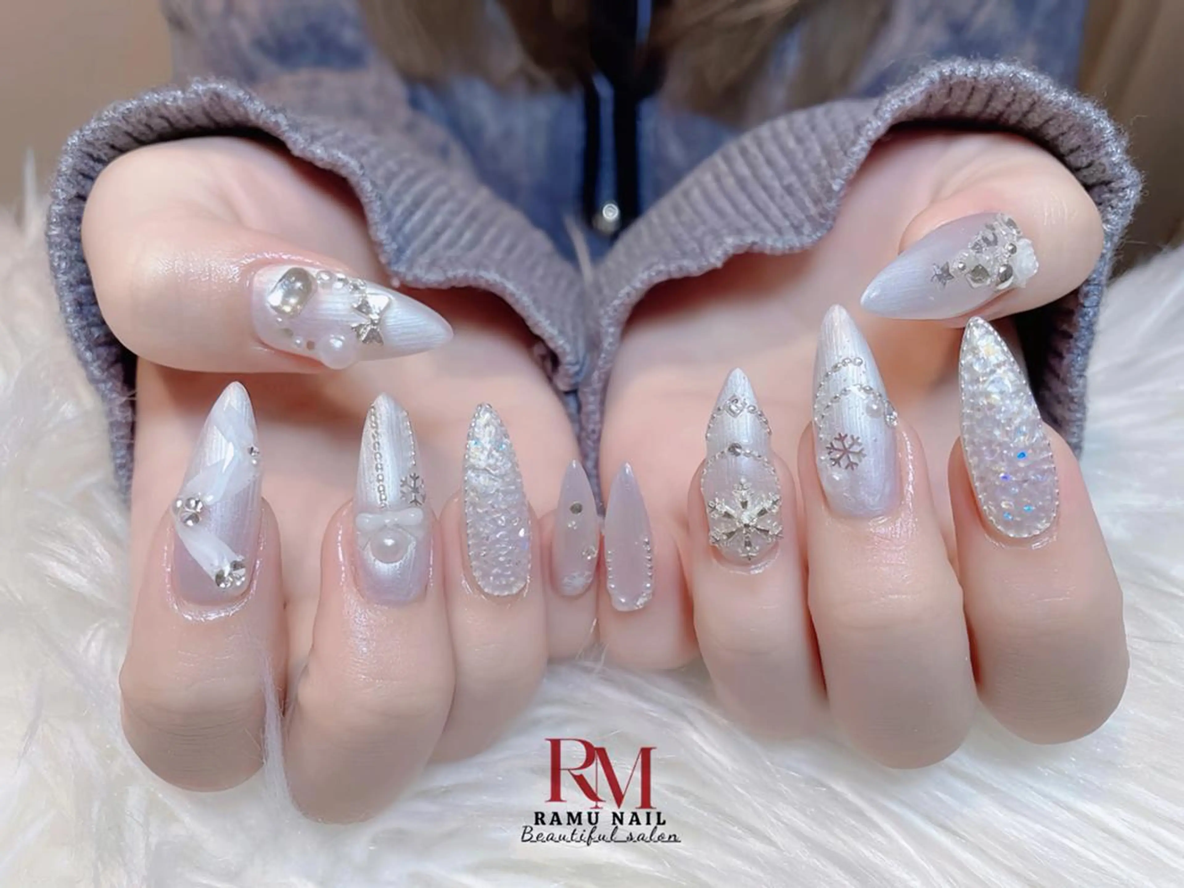 ネイル アートネイル チークネイル 長さ出し フレンチネイル グラデーション ハンドネイル RAMU_Nail 池袋店のネイルデザイン