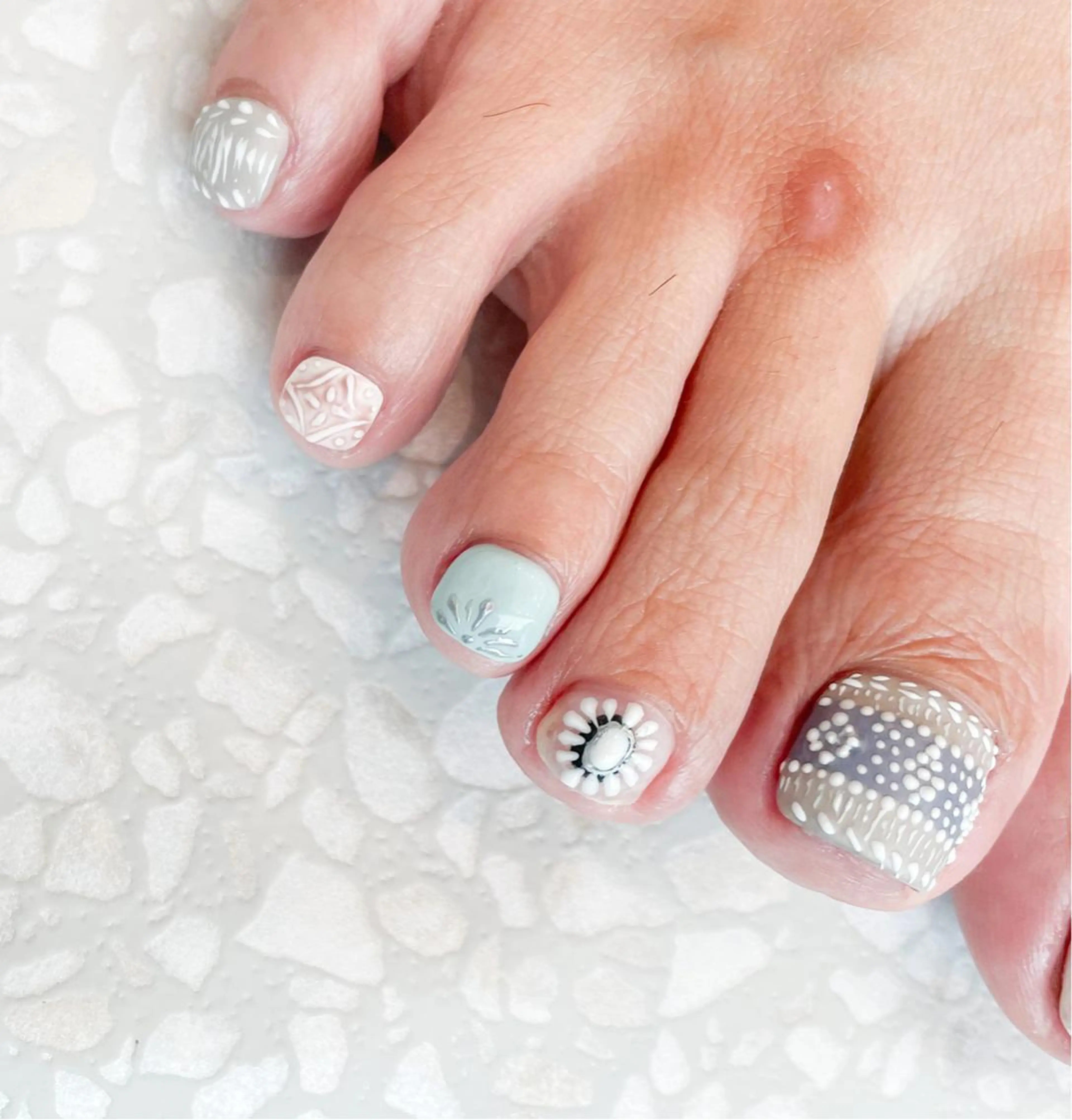 ネイル 持ち込み フットネイル Lira nailのネイルデザイン