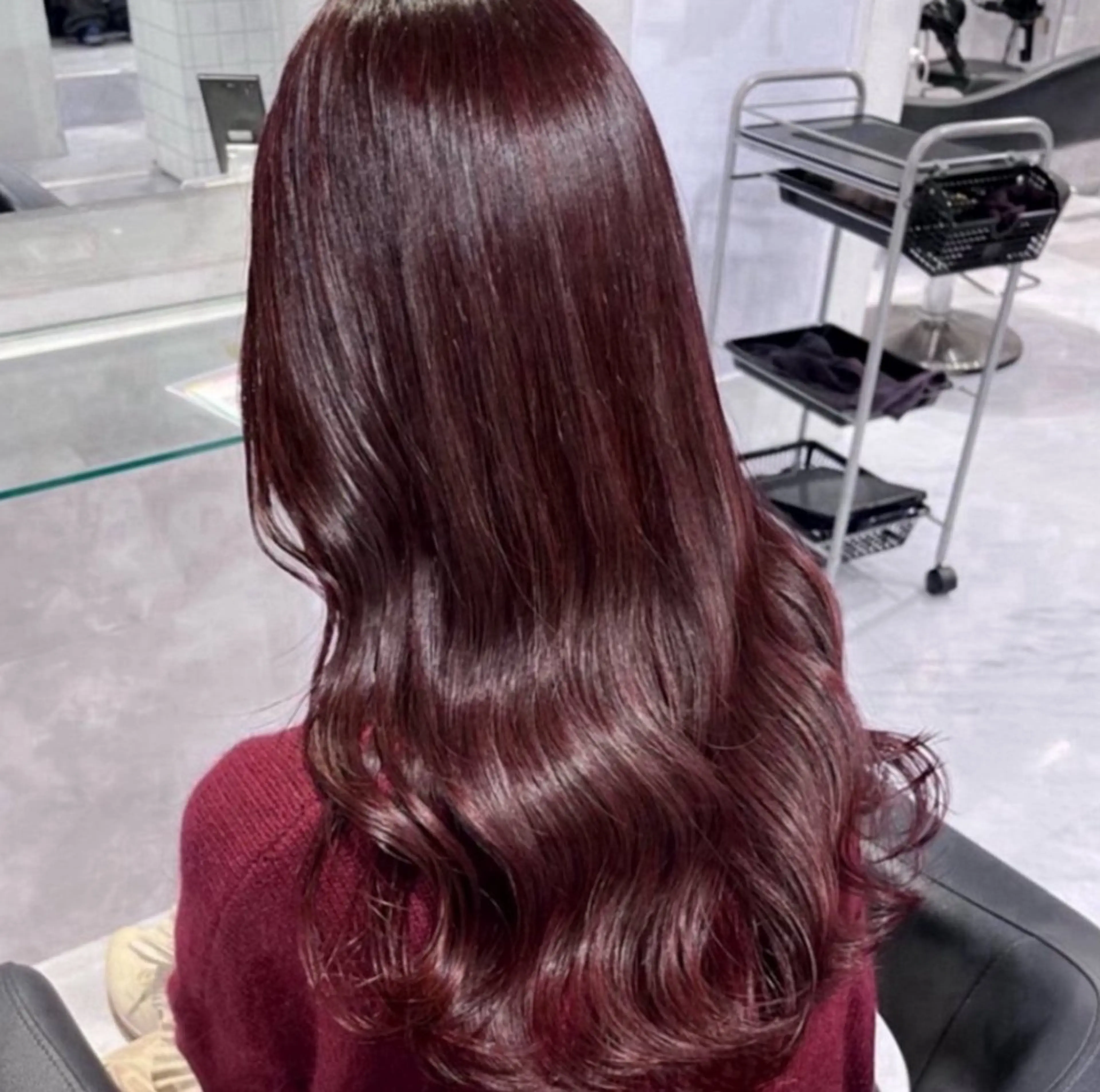 ロング カラー 🫧うる艶トレンド 🫧透明感カラーのヘアスタイル