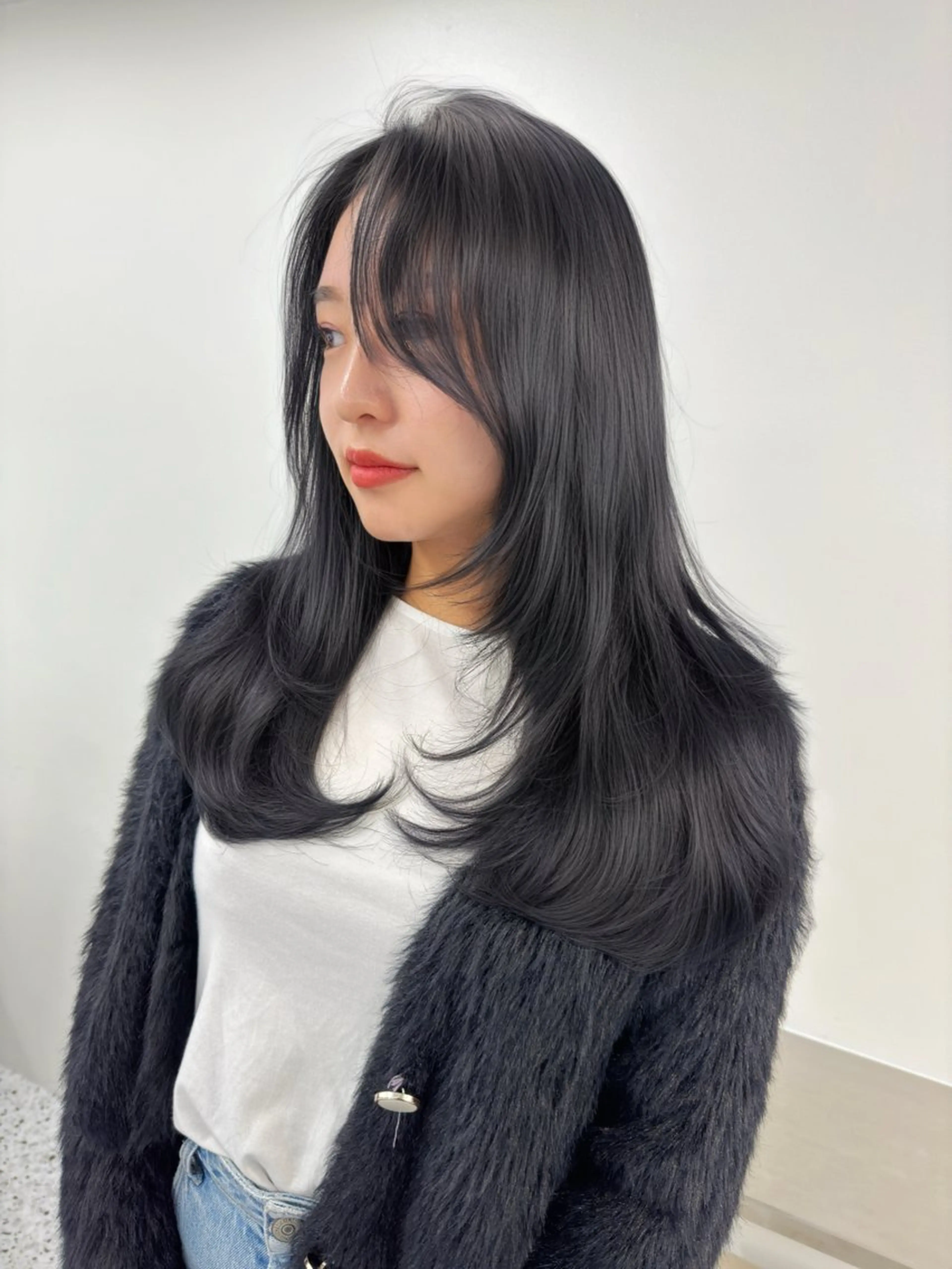 セミロング カラー ヘアアレンジ ダークグレー ダークグレージュ グレージュ カット ヘアカラー トリートメント ヘアセット 韓国レイヤー/ツヤ髪 🤍kosuke🤍のヘアスタイル