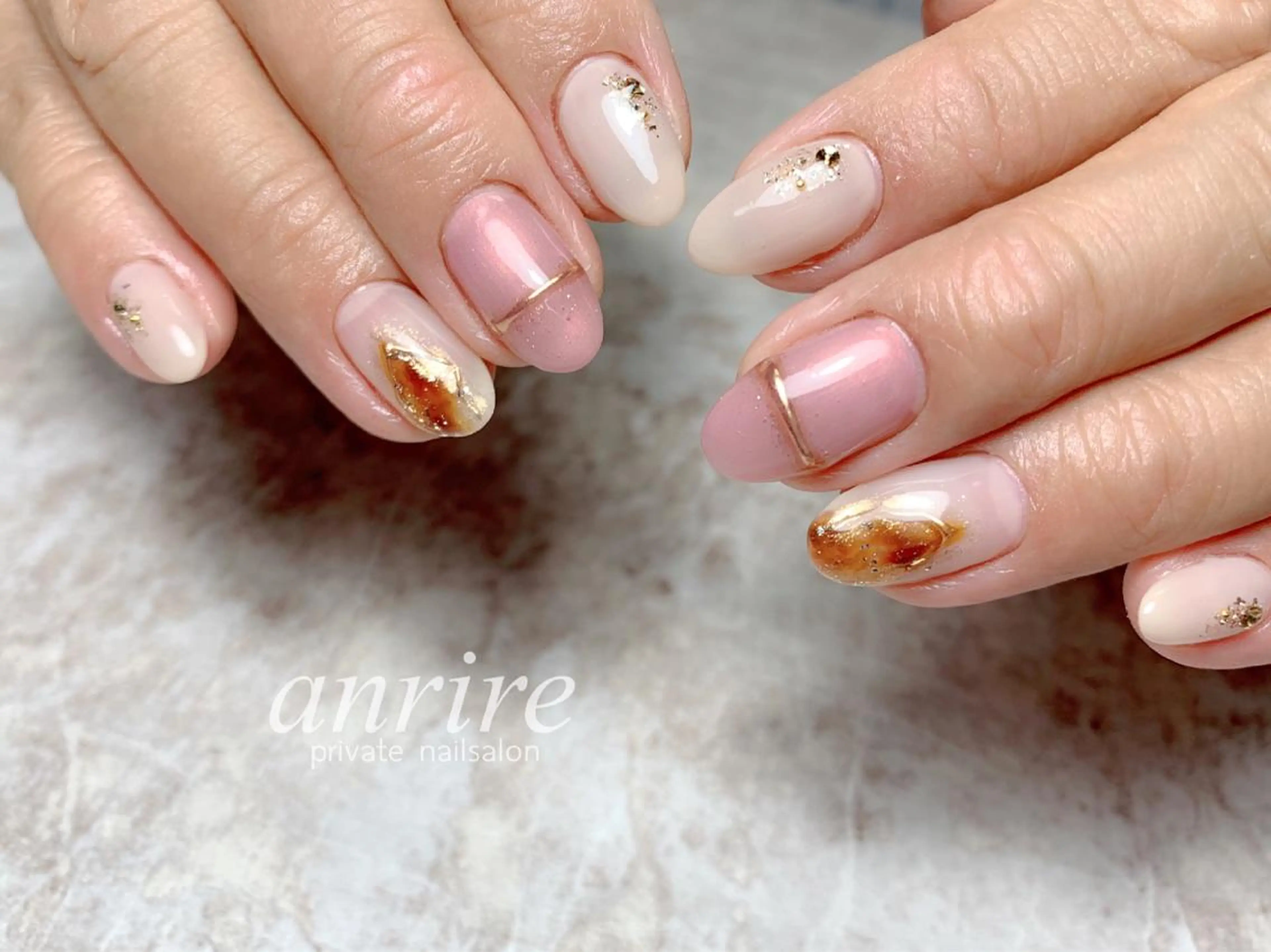 ネイル べっ甲ネイル キラキラネイル ラメ(グリッター) ミラーネイル ピンク ハンドネイル nailsalon anrireのネイルデザイン