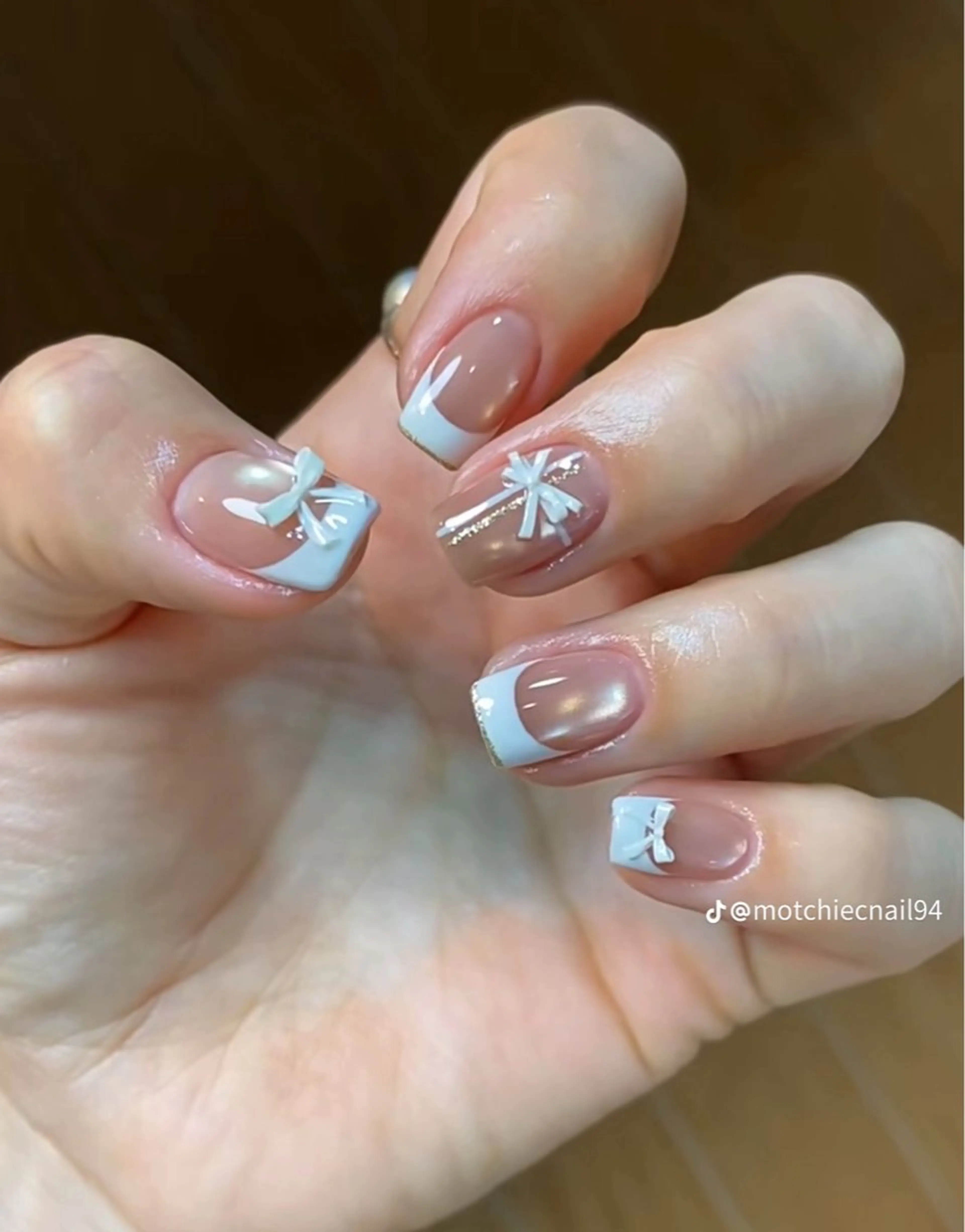 ネイル ワンカラーネイル ハンドネイル 波 なみのネイルデザイン