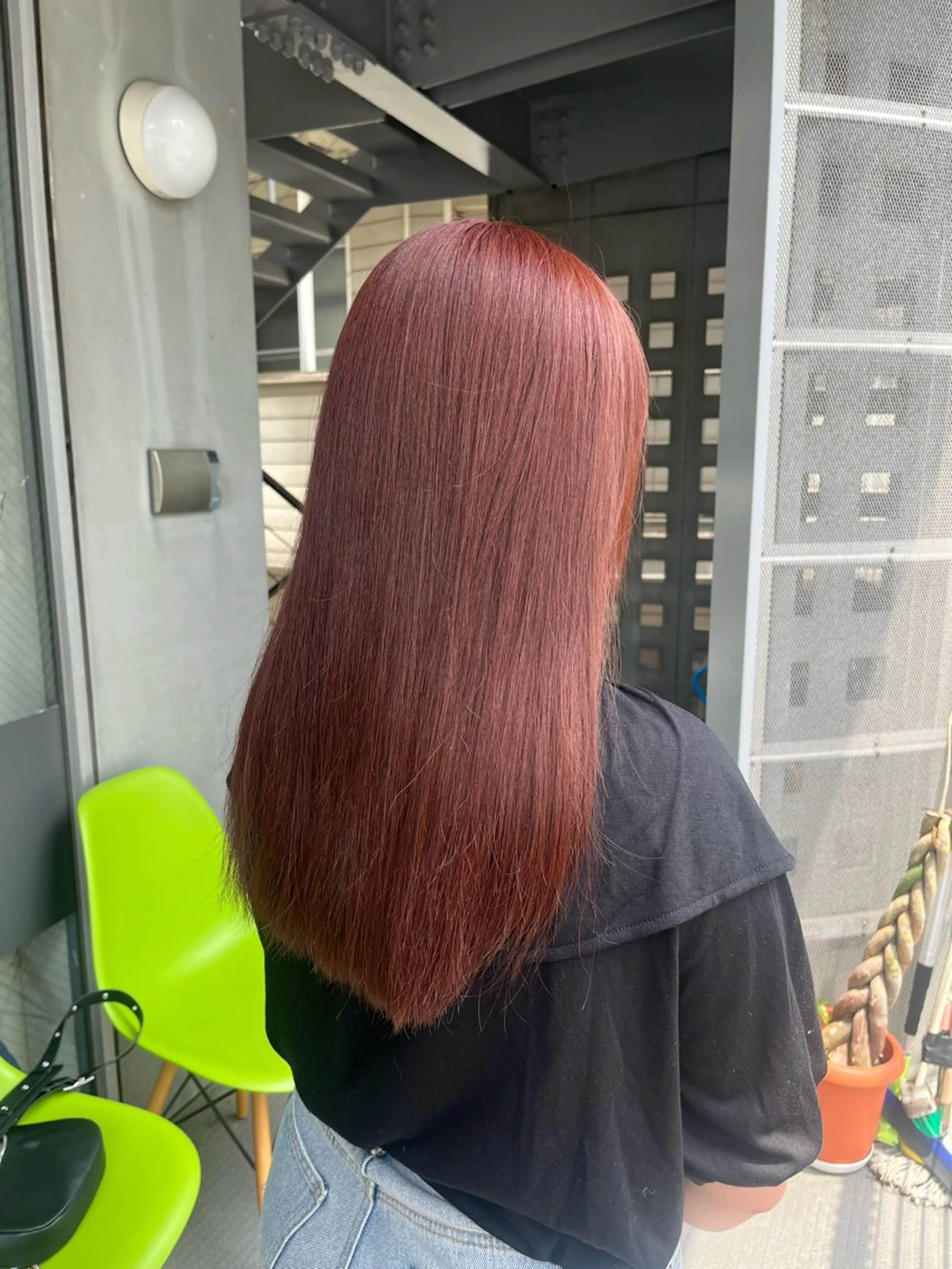 カラー 濱田 志妃のヘアスタイル