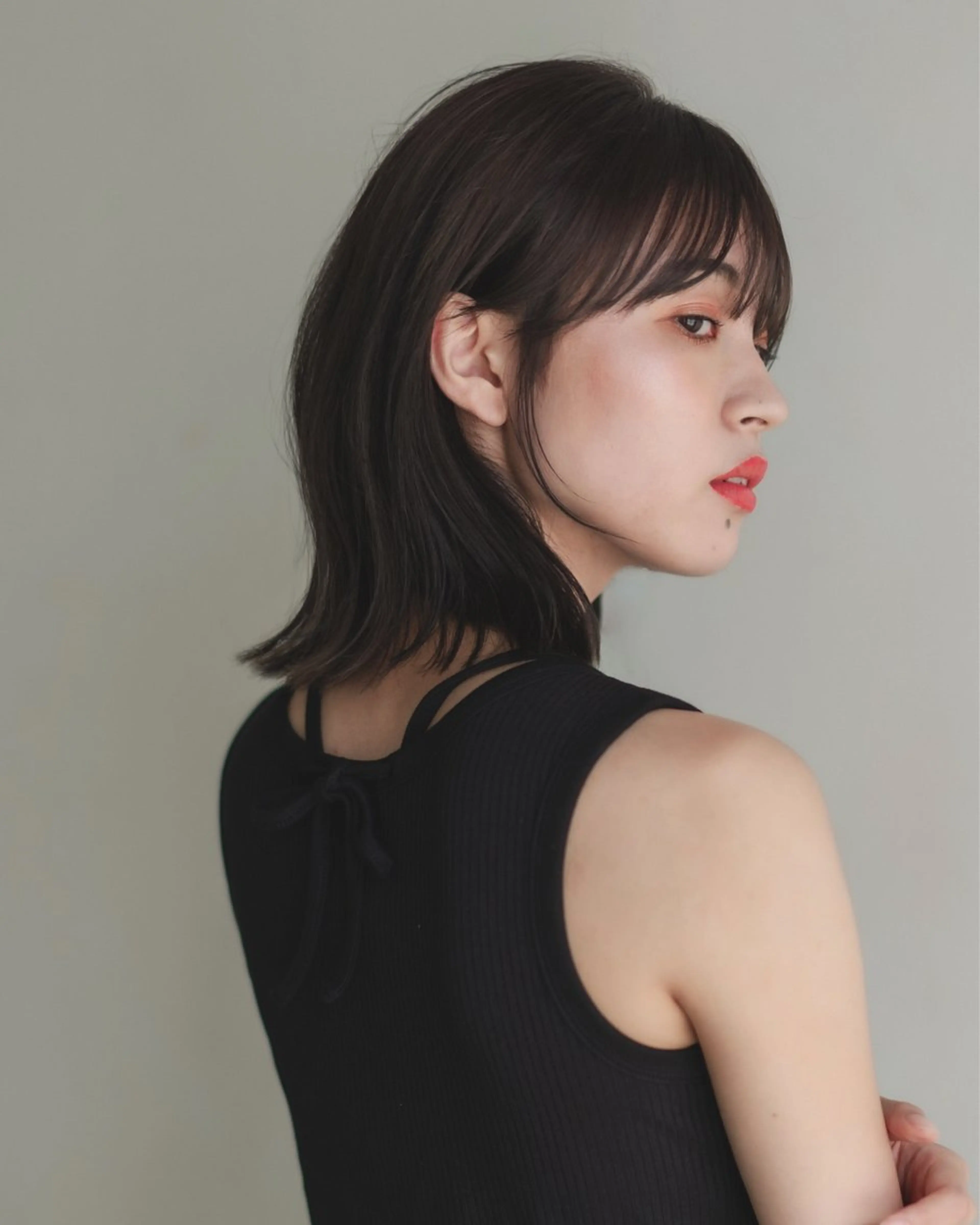 ミディアム カラー カット ヘアカラー トリートメント Le'a銀座所属・前髪/顔周り /レイヤー/秋山 元のヘアスタイル