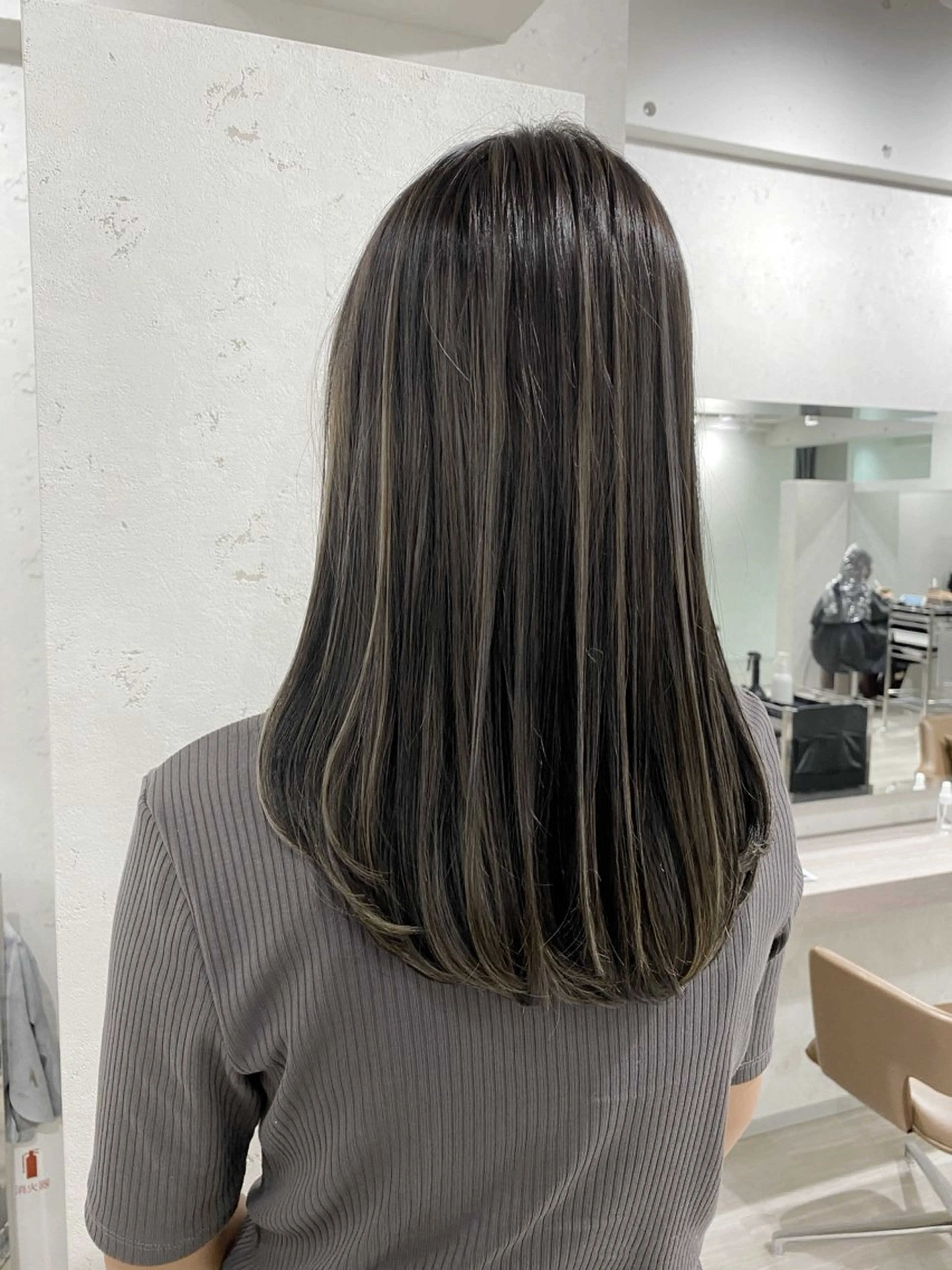 ロング カラー 年齢悩みを全て解消/ 白髪と癖毛 松本雄光のヘアスタイル
