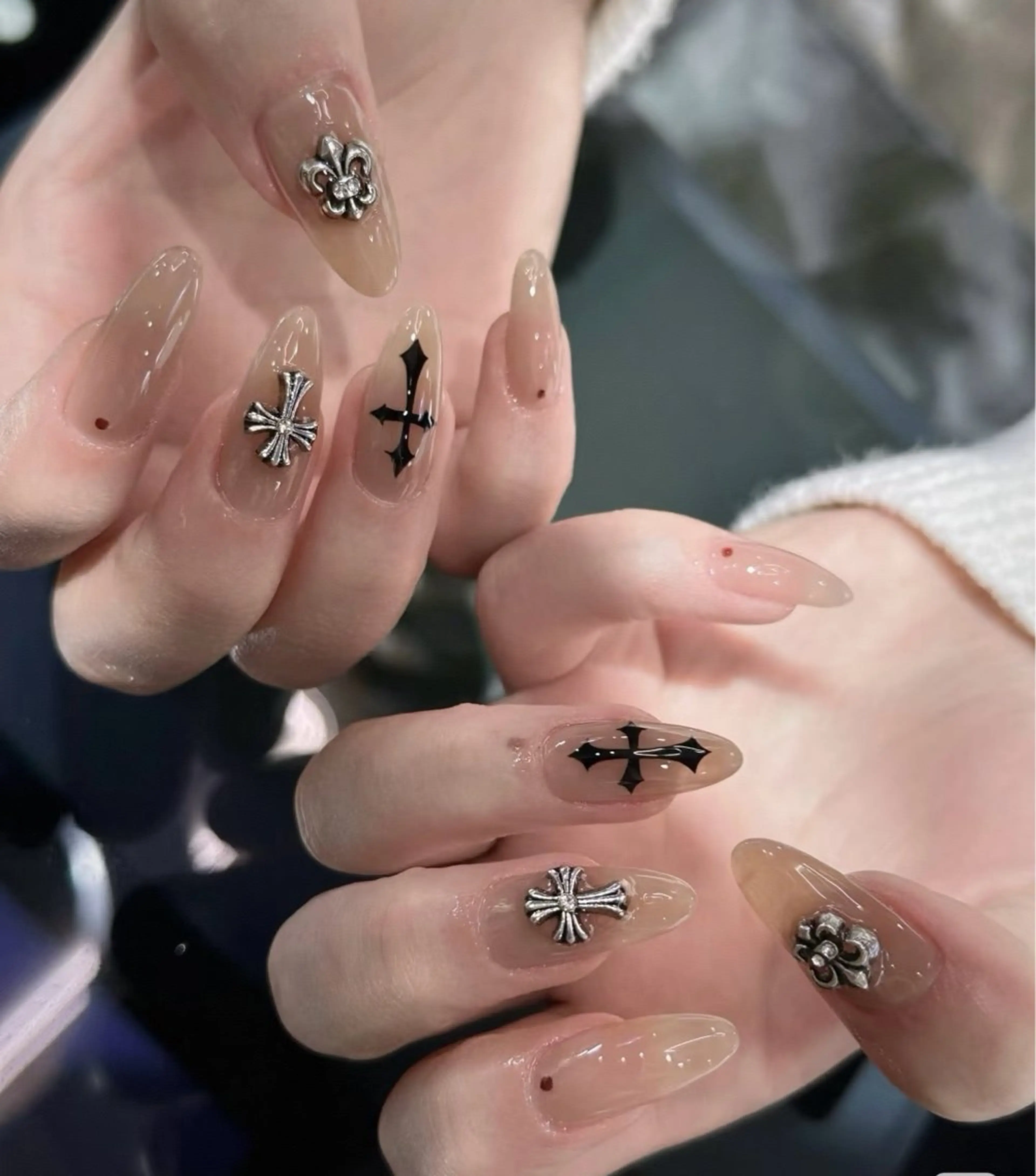 ネイル アートネイル ハロウィン キラキラネイル シンプルネイル ハンドネイル ハンドケア ちごみ Novaのネイルデザイン