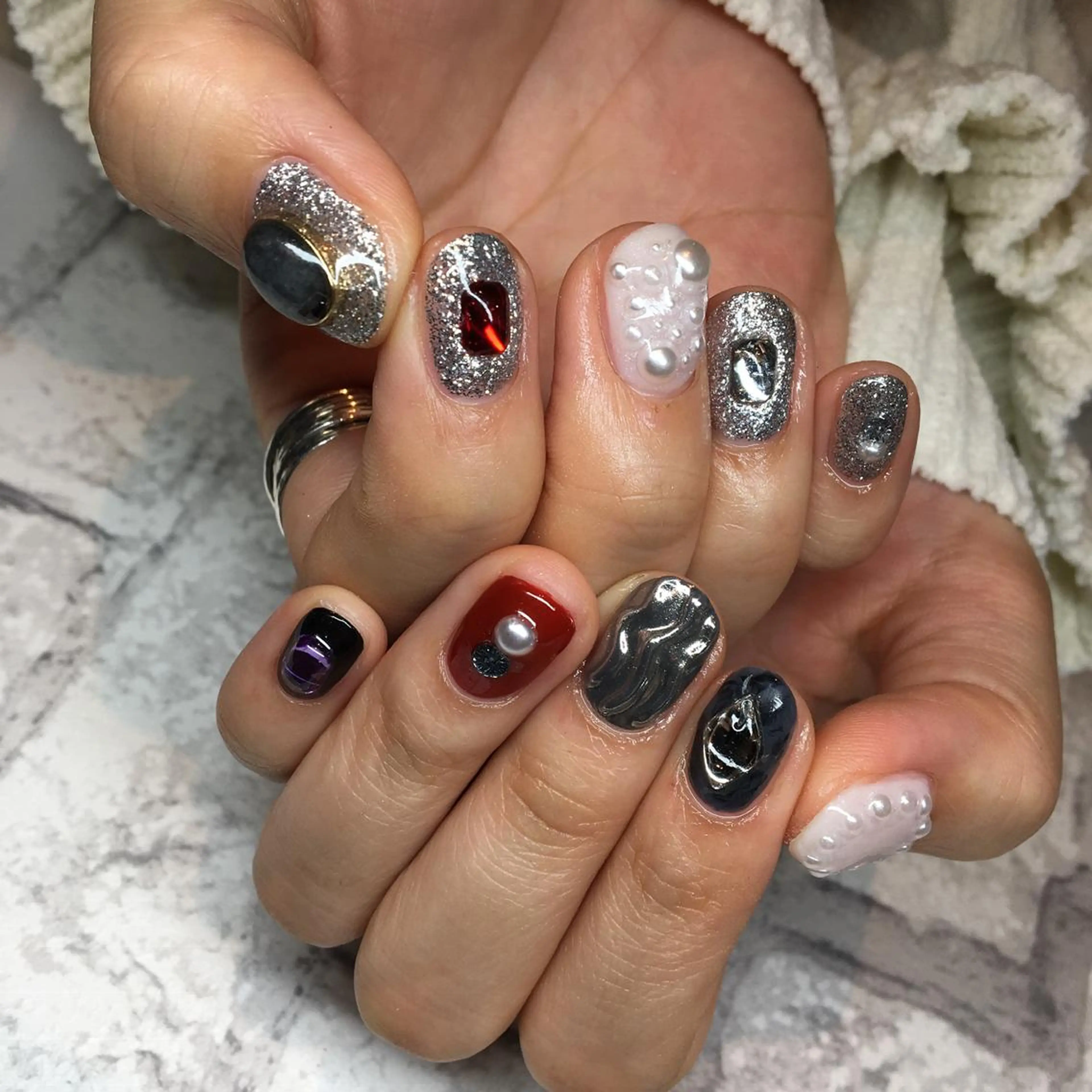 ネイル repos~ルポ~所属・里見 麗のネイルデザイン