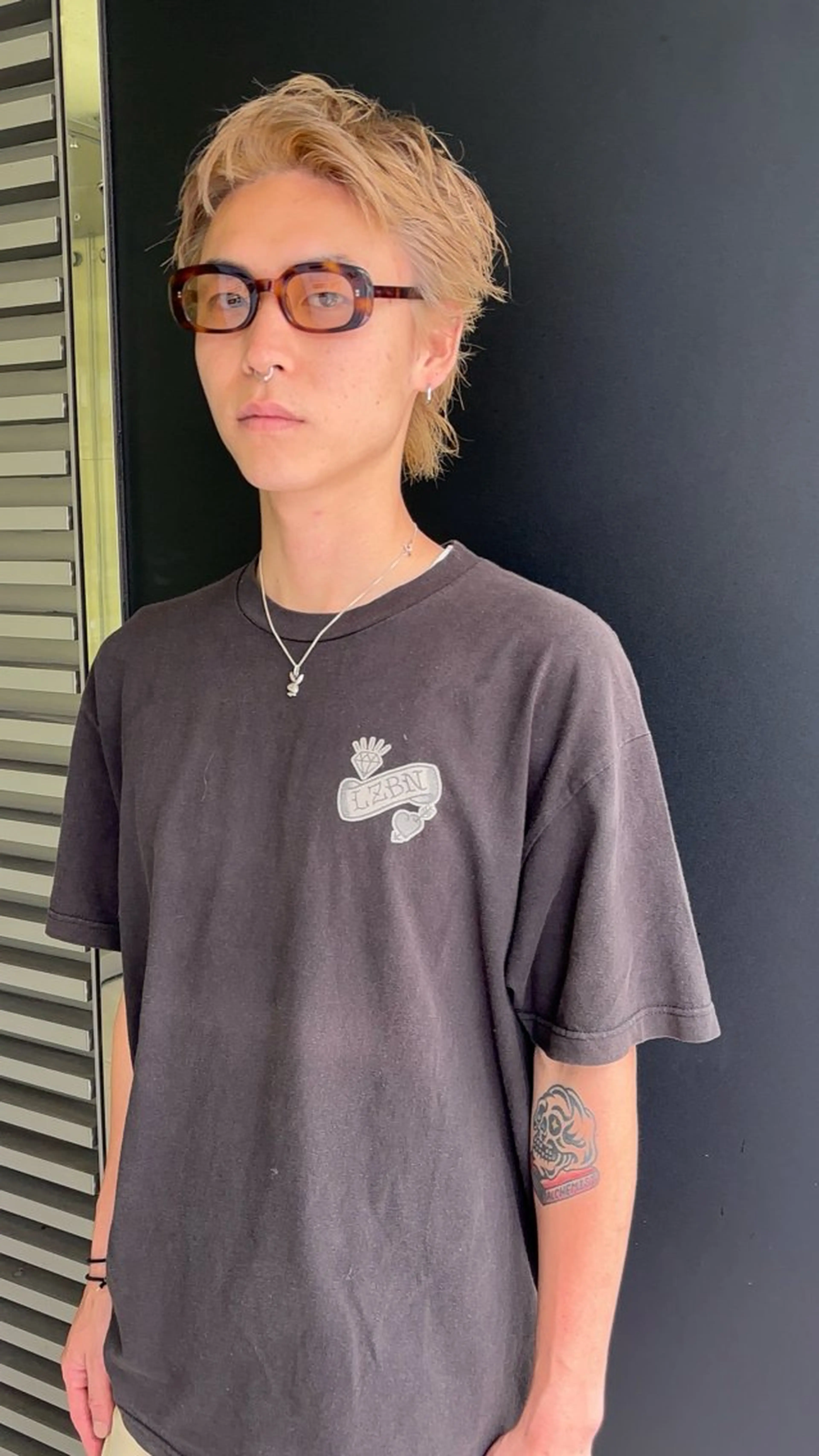 メンズカット+ブリーチ1回+カラーの写真