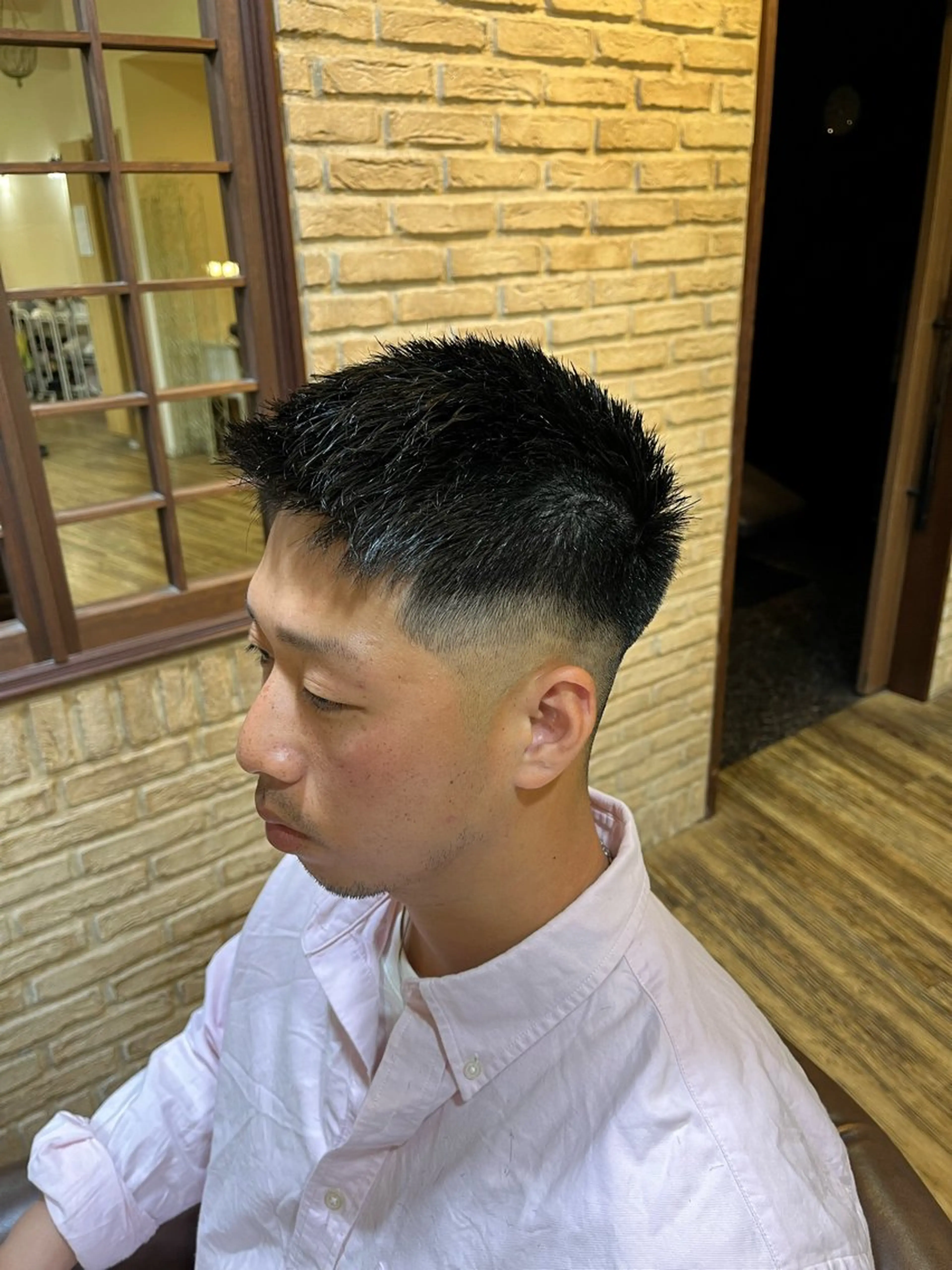 ショート メンズ フェードカット スキンフェード 藤野 友杏那のヘアスタイル
