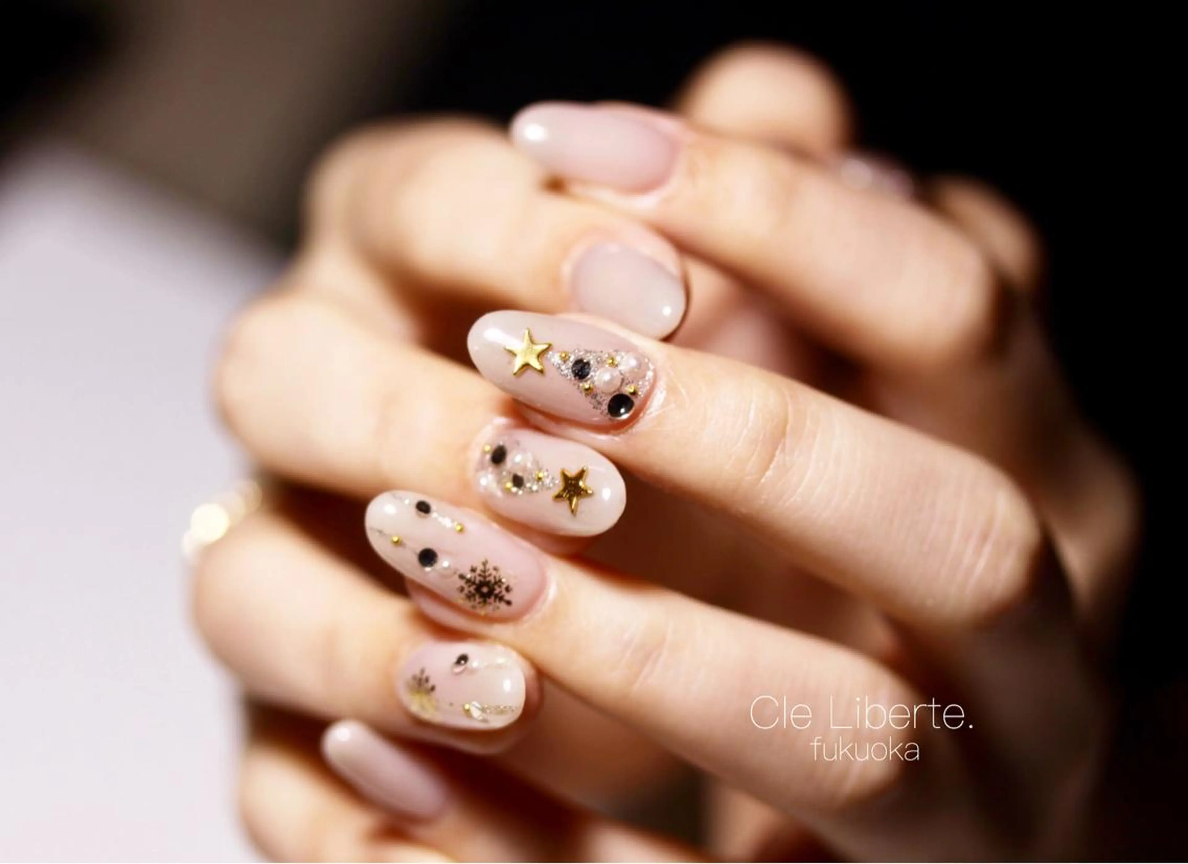 ネイル 冬ネイル クリスマス Elio 国泰寺のネイルデザイン