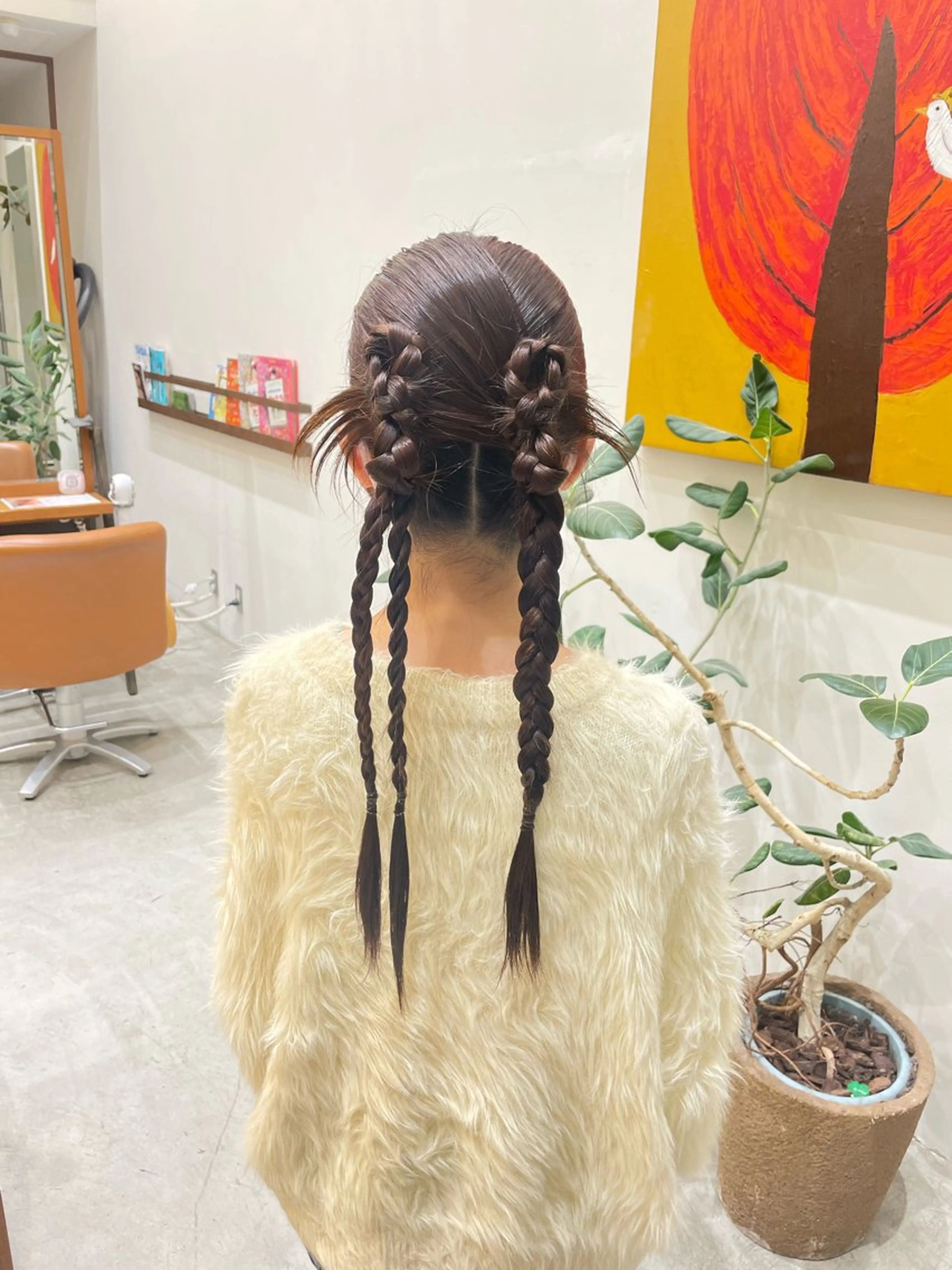 ロング ヘアアレンジ 三宅 瑠偉のヘアスタイル