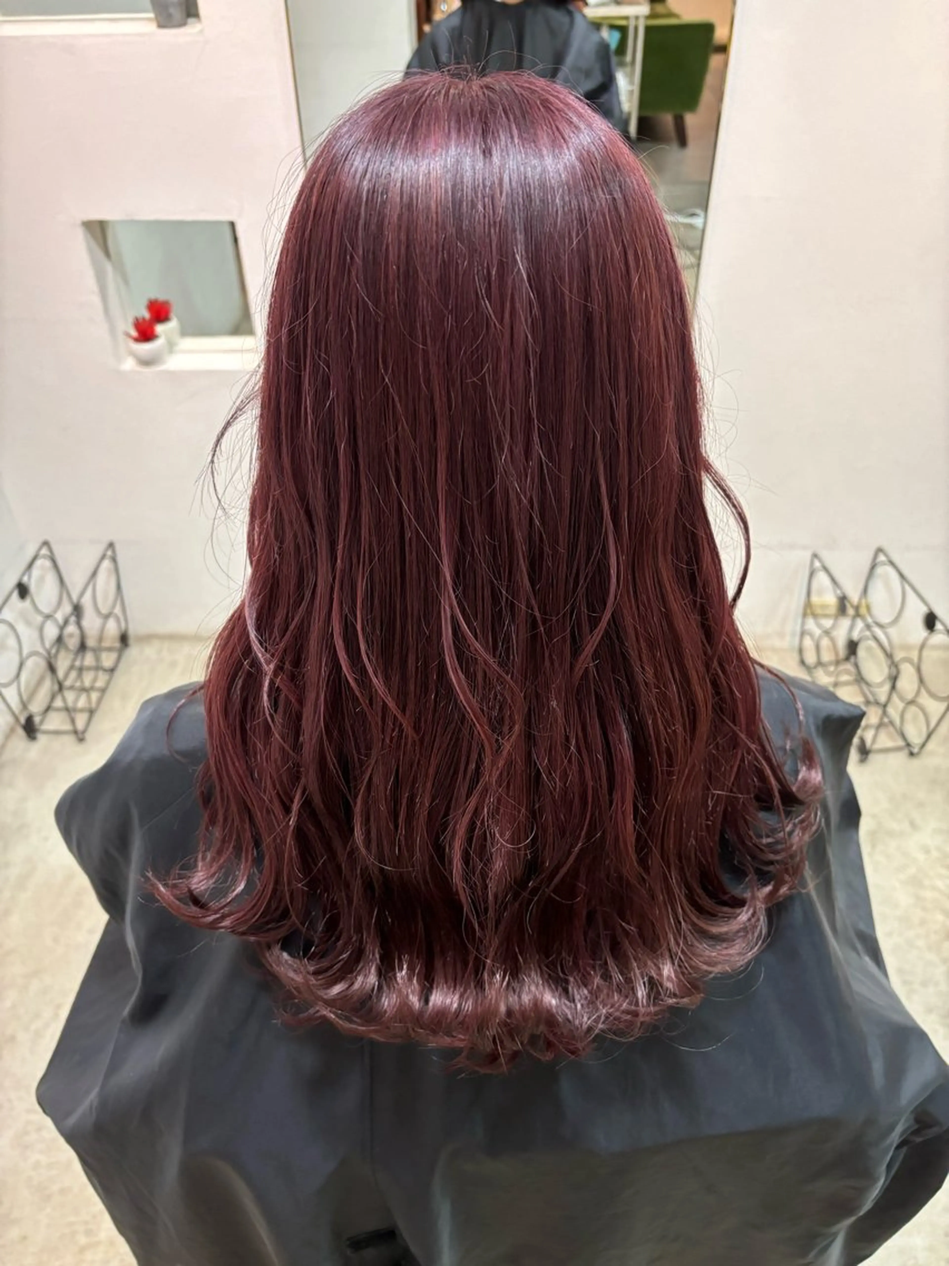 セミロング イナイ ハルカのヘアスタイル