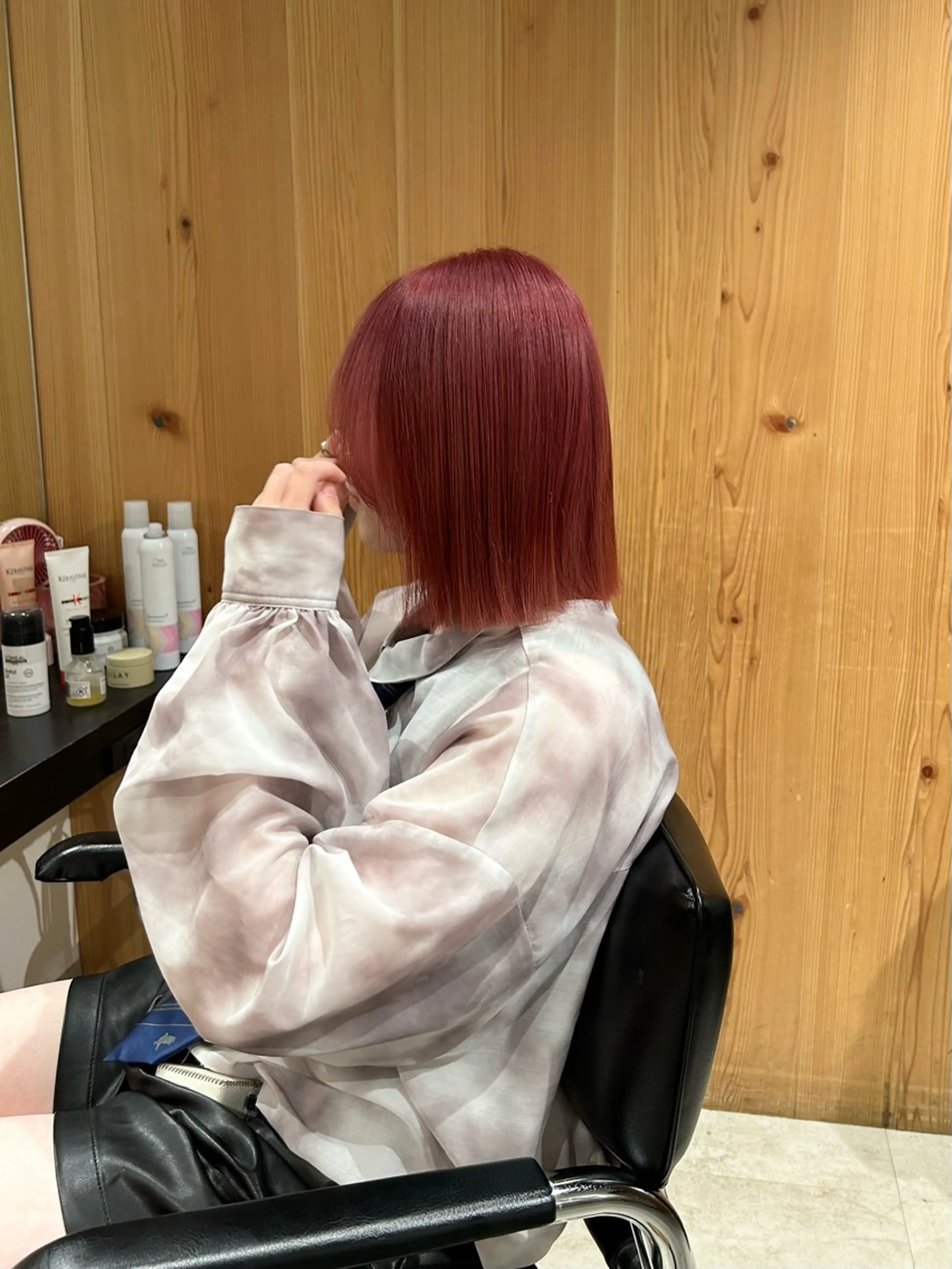 ミディアム カラー ブリーチ レッドカラー スキバサミを使わない カット🌼唯🌼のヘアスタイル