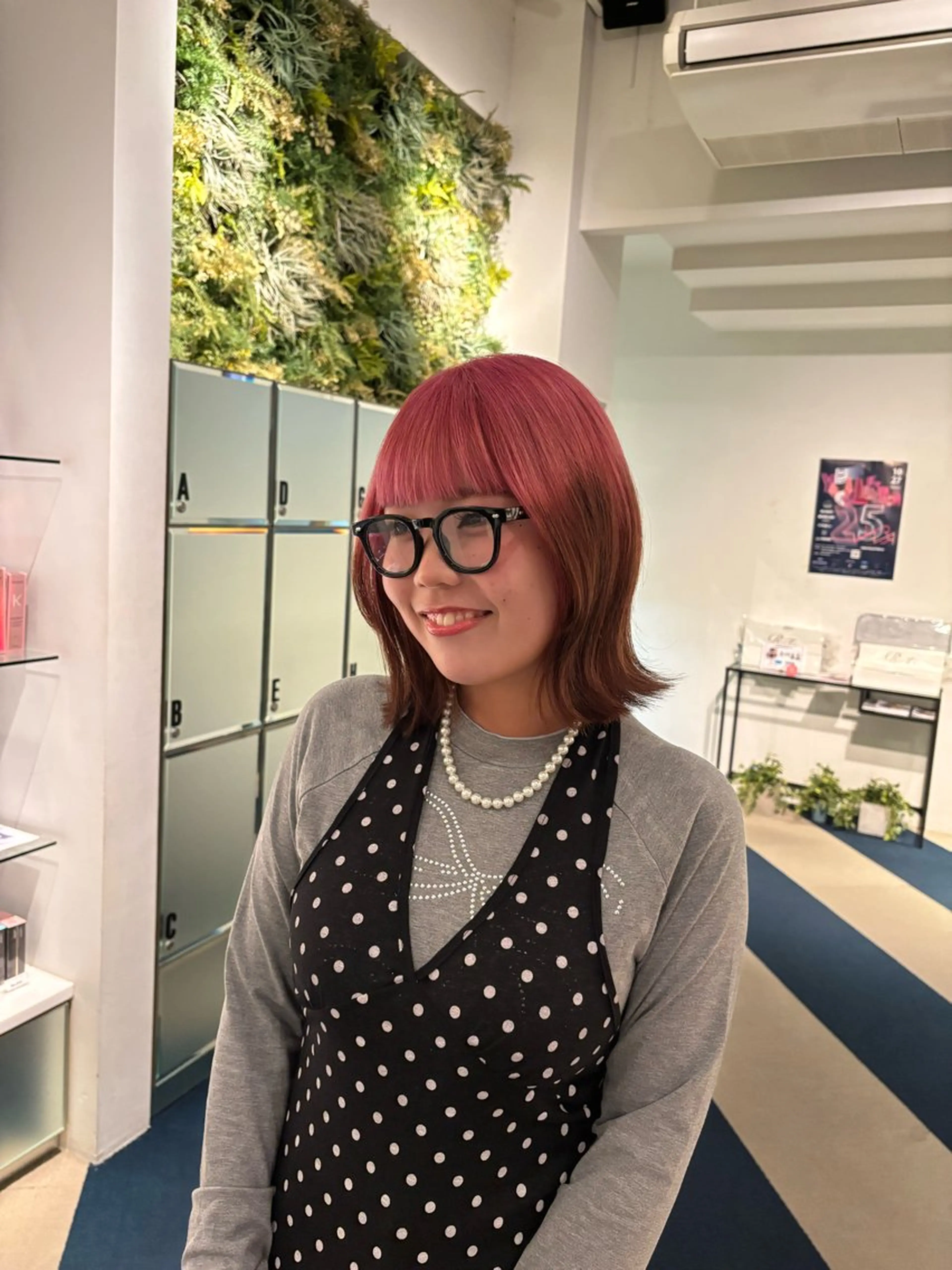 ミディアム カラー カット ヘアカラー ワタナベ イオリ🧼のヘアスタイル