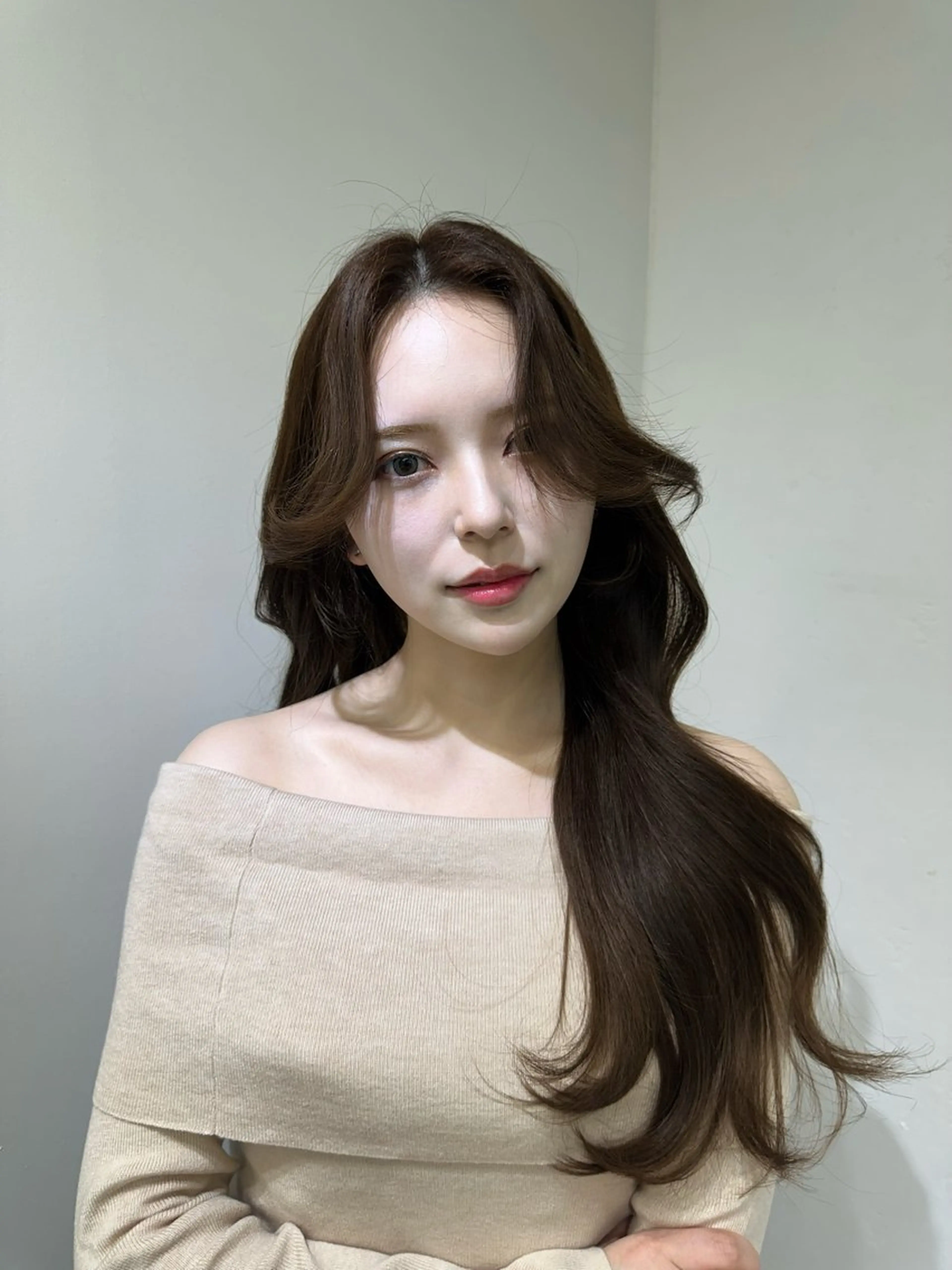 ロング カラー ミディアムレイヤー 添田晃基のヘアスタイル