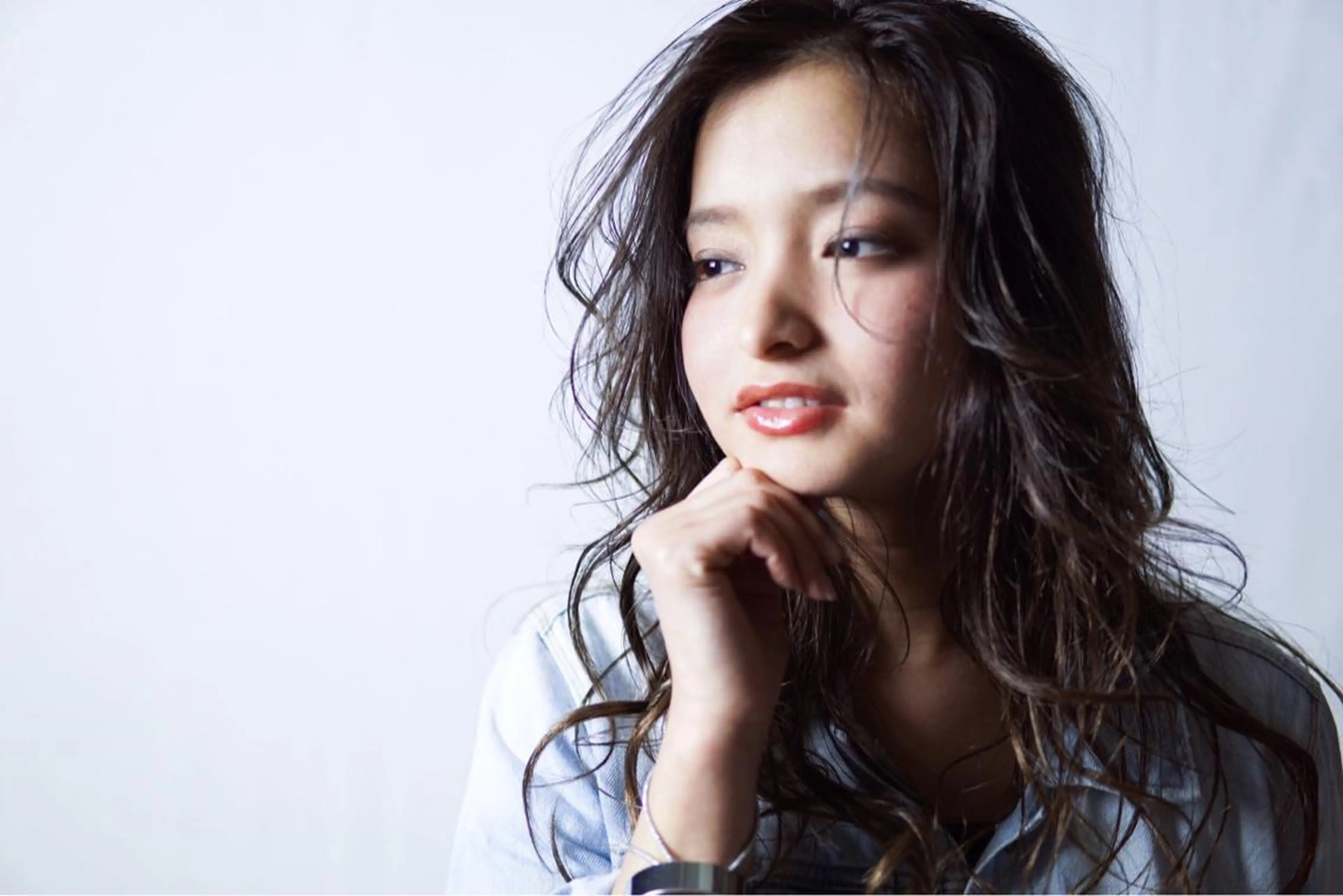 セミロング ロング カラー パーマ 【白髪ぼかし】 矢内　夏輝のヘアスタイル