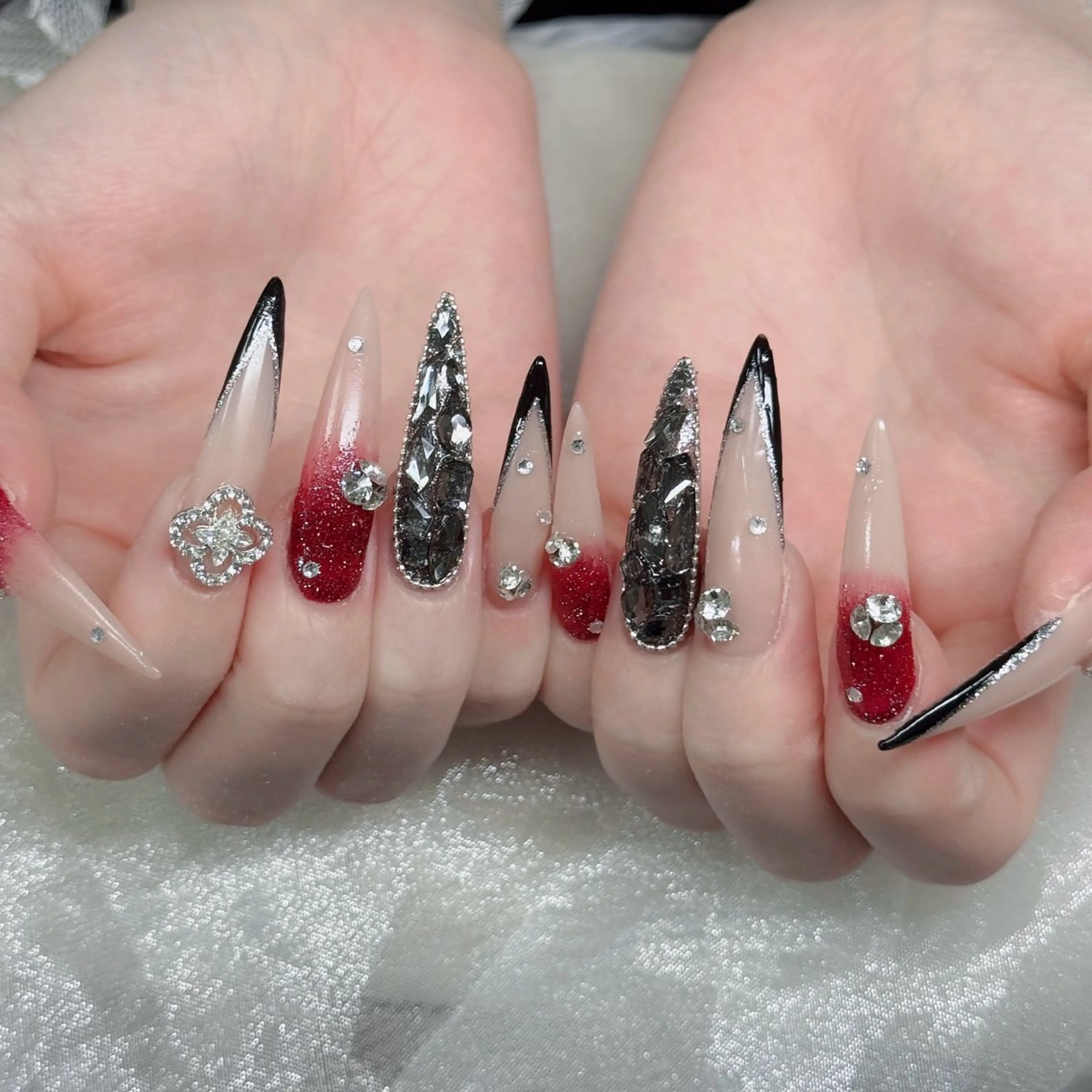 ネイル フットネイル フレンチネイル グラデーション 韓国ネイル ロングネイル ハンドネイル Hani Nail Salonのネイルデザイン