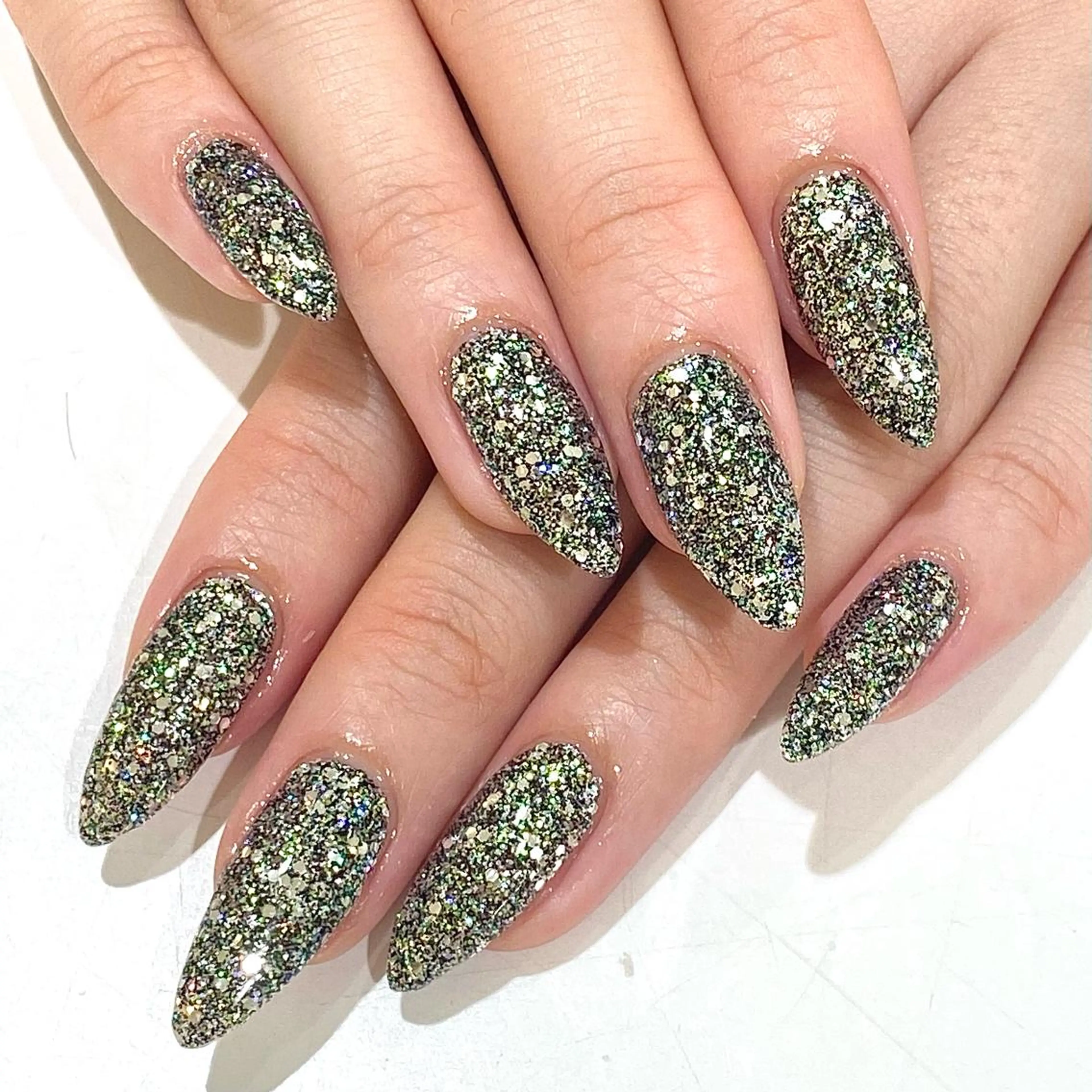 ネイル ハンドネイル 矢崎 千春のネイルデザイン