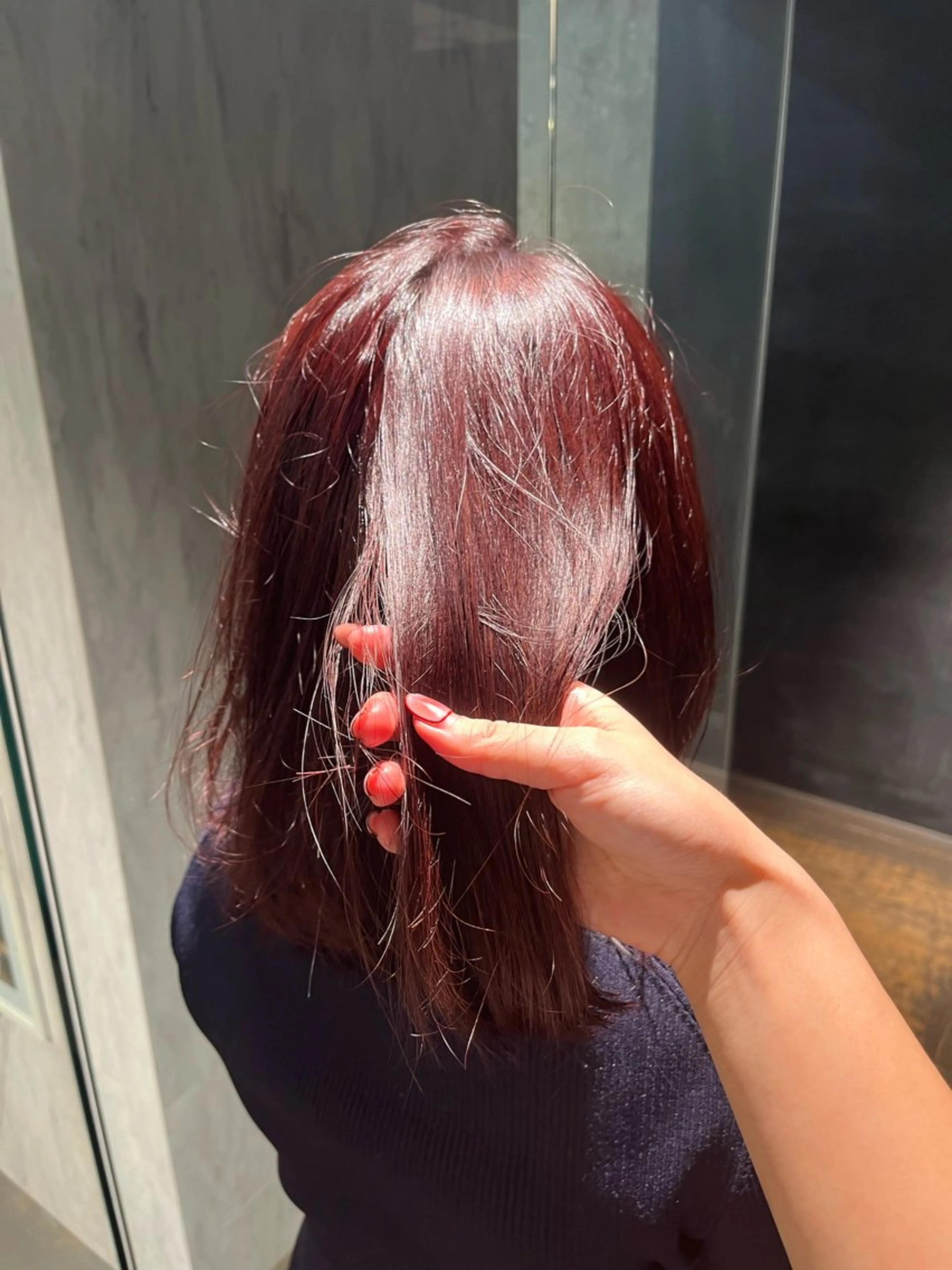 カラー 西舘 柚のヘアスタイル