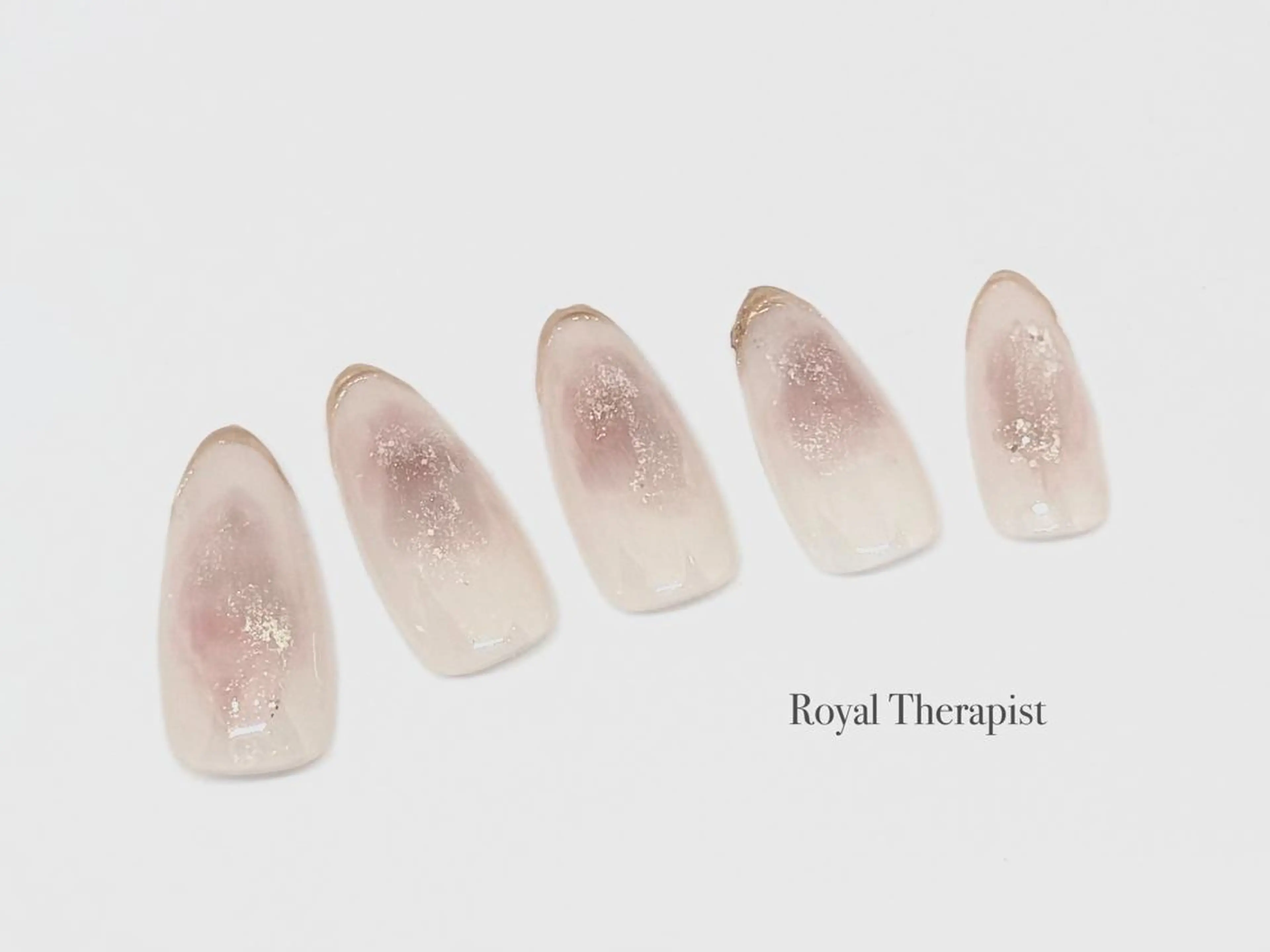 ネイル 長さ出し フラッシュネイル フットネイル フレンチネイル ジェルネイル ハンドネイル 【尾下】 ロイヤル•セラピストのネイルデザイン