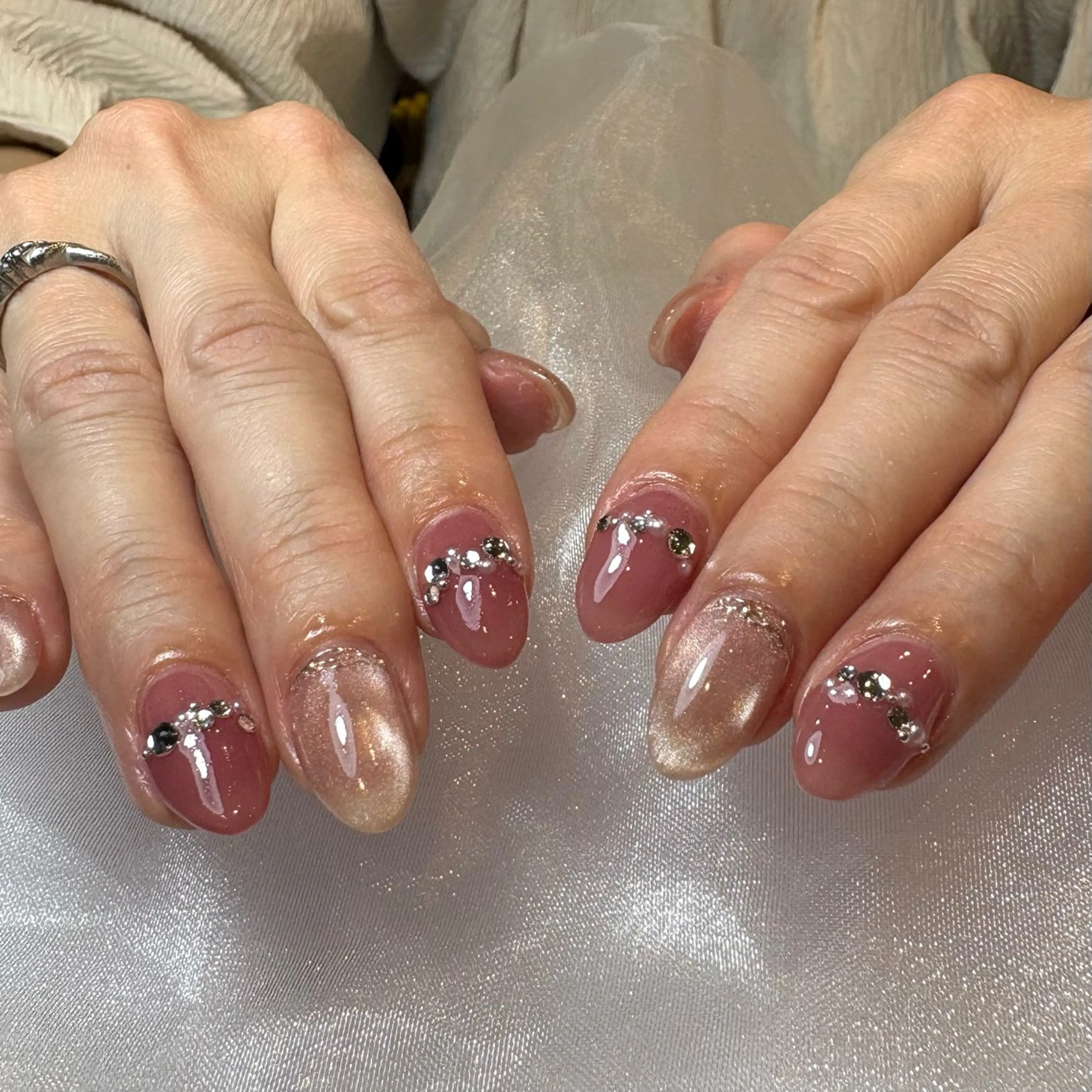 ミディアム ハンドネイル Mikami Nanaのネイルデザイン