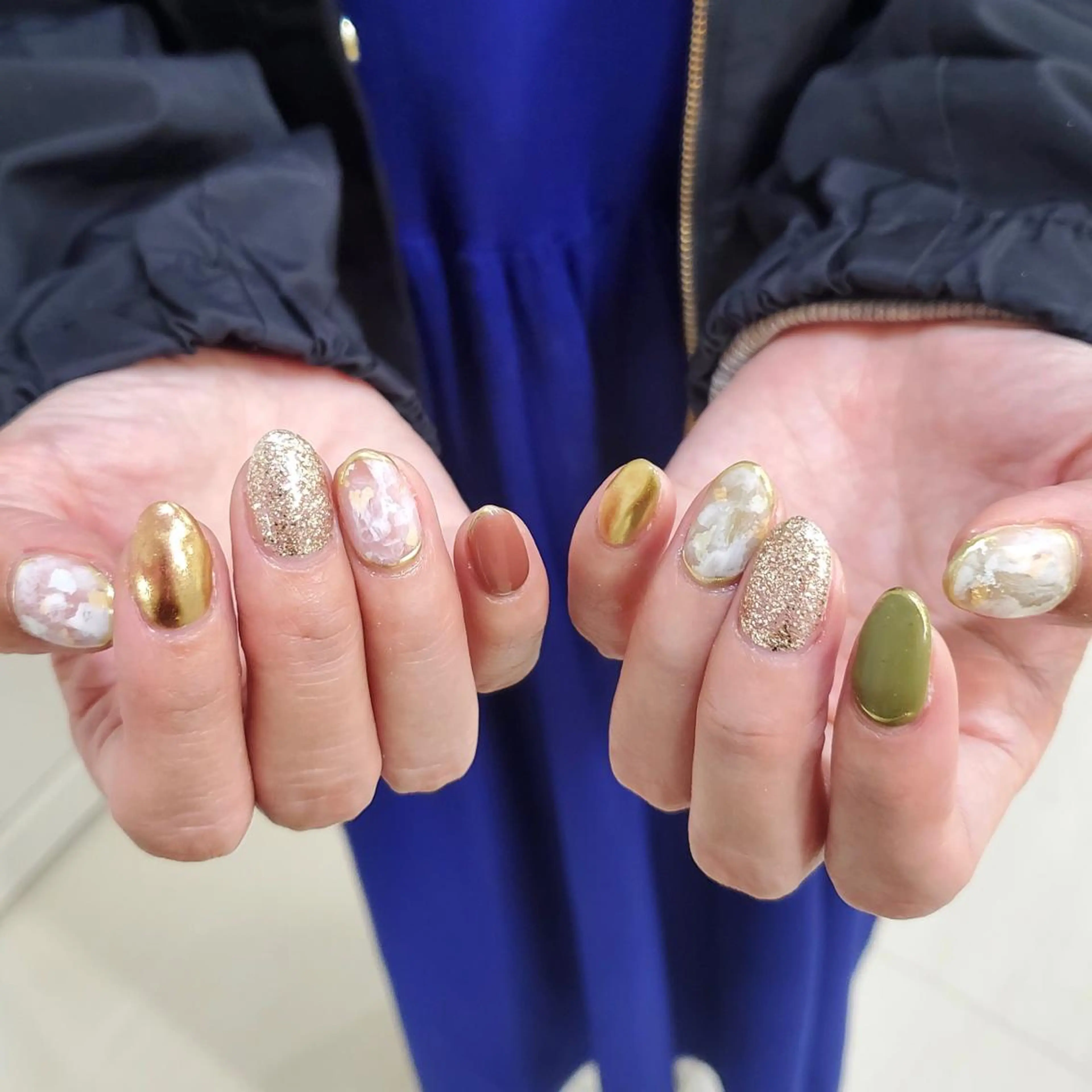 ネイル キラキラネイル マグネットネイル ミラーネイル スカルプネイル 夏ネイル nailstudio eviz新宿店のネイルデザイン