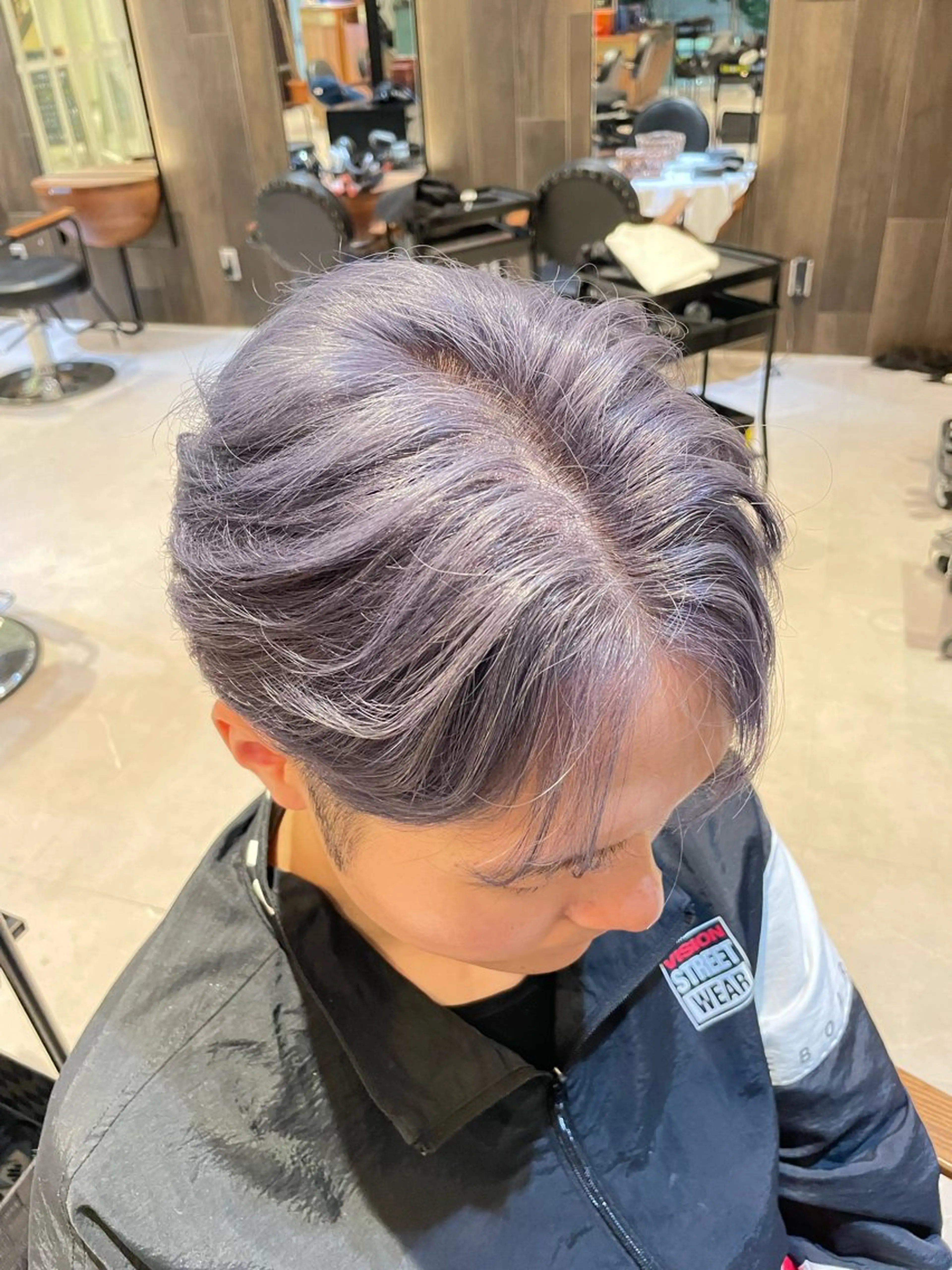 カラー メンズ ラベンダーカラー ラベンダーグレー カット ヘアカラー トリートメント オリーブカラー🫒/ ハッシュカット/みゆのヘアスタイル