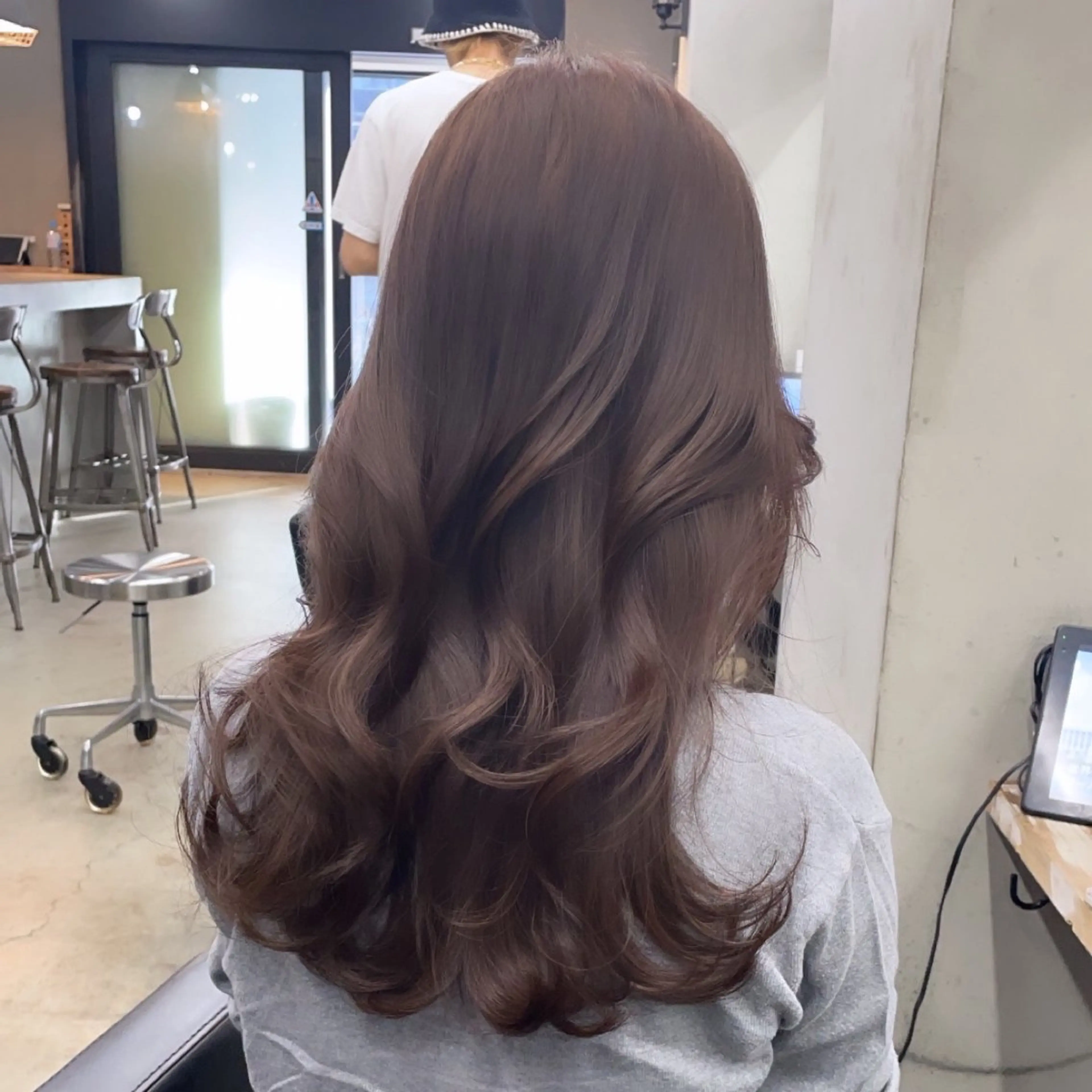 ロング カラー 新宿/韓国ヘア/ 髪質改善ストレートのヘアスタイル