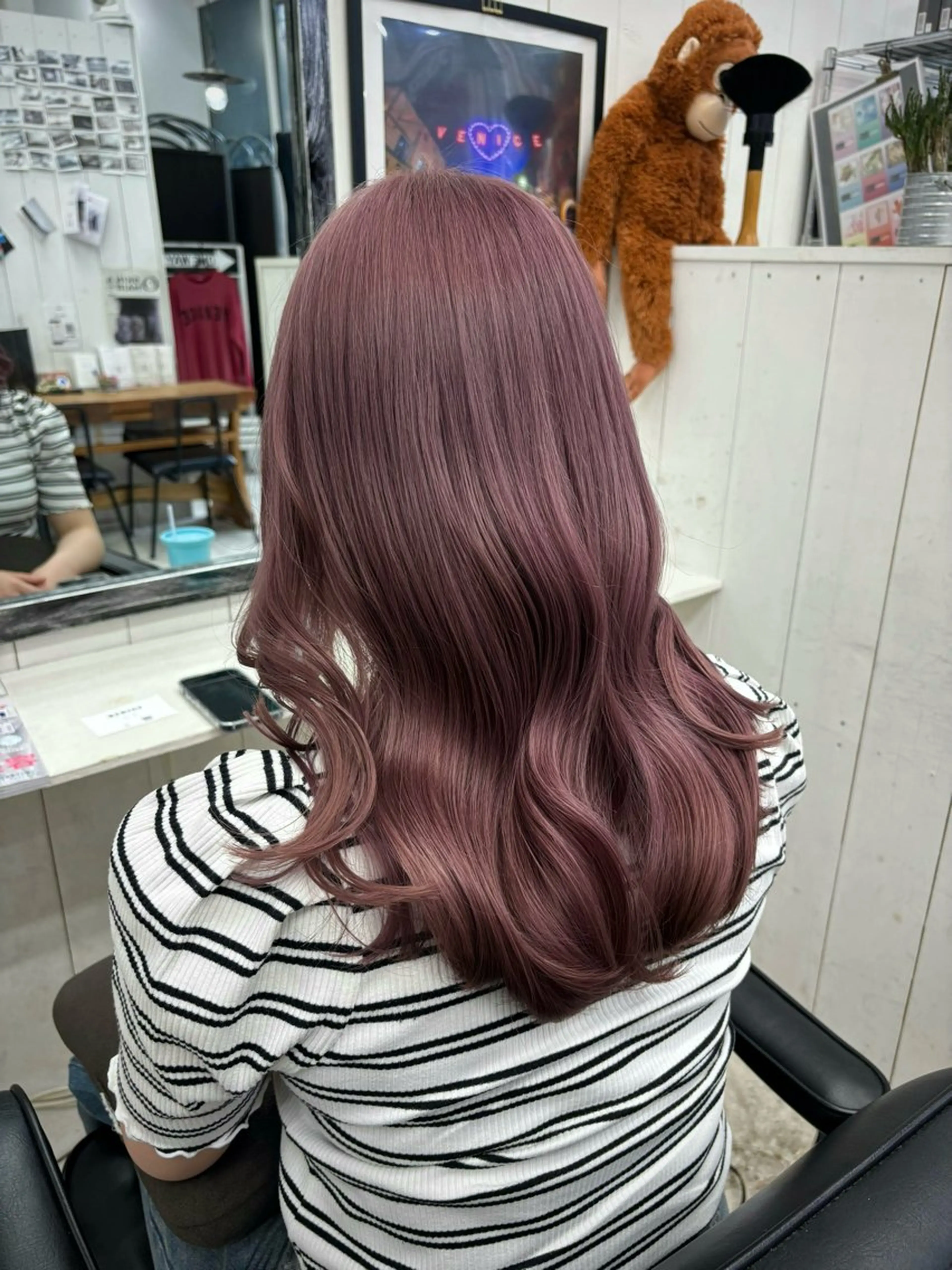 ロング カラー ブリーチ カット ヘアカラー トリートメント Ann./艶髪 /レイヤーカットのヘアスタイル