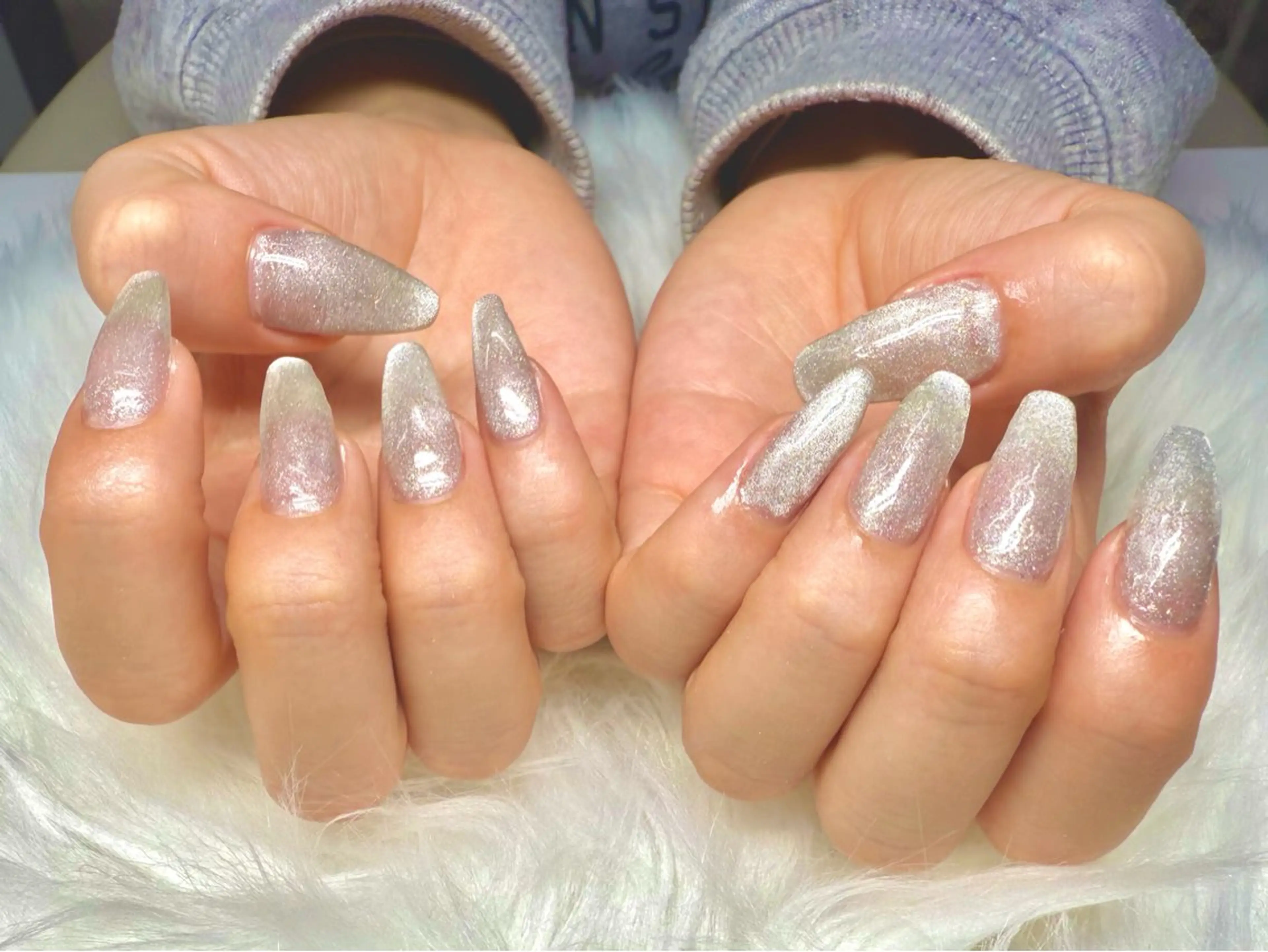 ネイル キラキラネイル マグネットネイル ハンドネイル Can I Dressy天五🍒のネイルデザイン