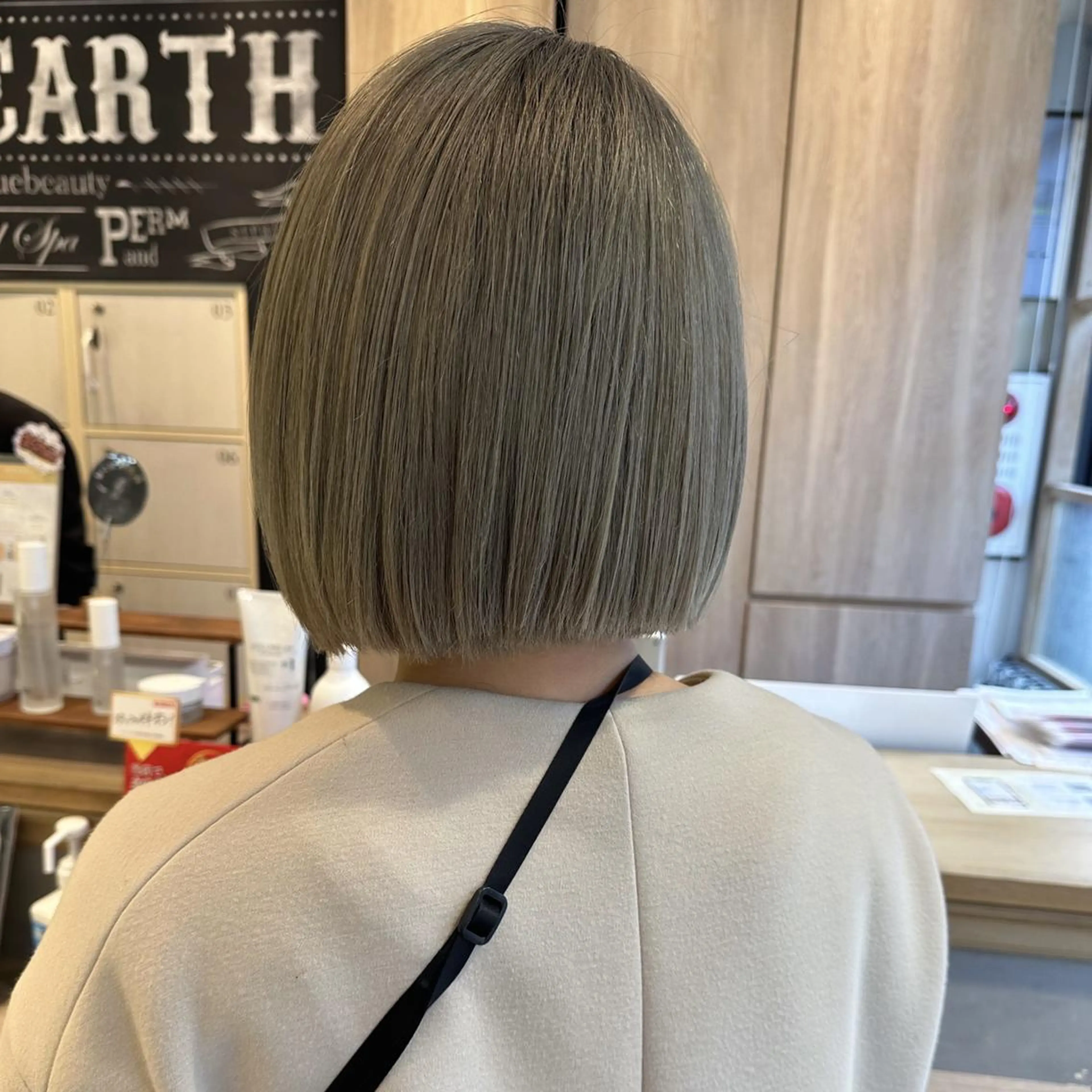 ミディアム カット 🩰 柔らかいカラー tomomi🌛のヘアスタイル