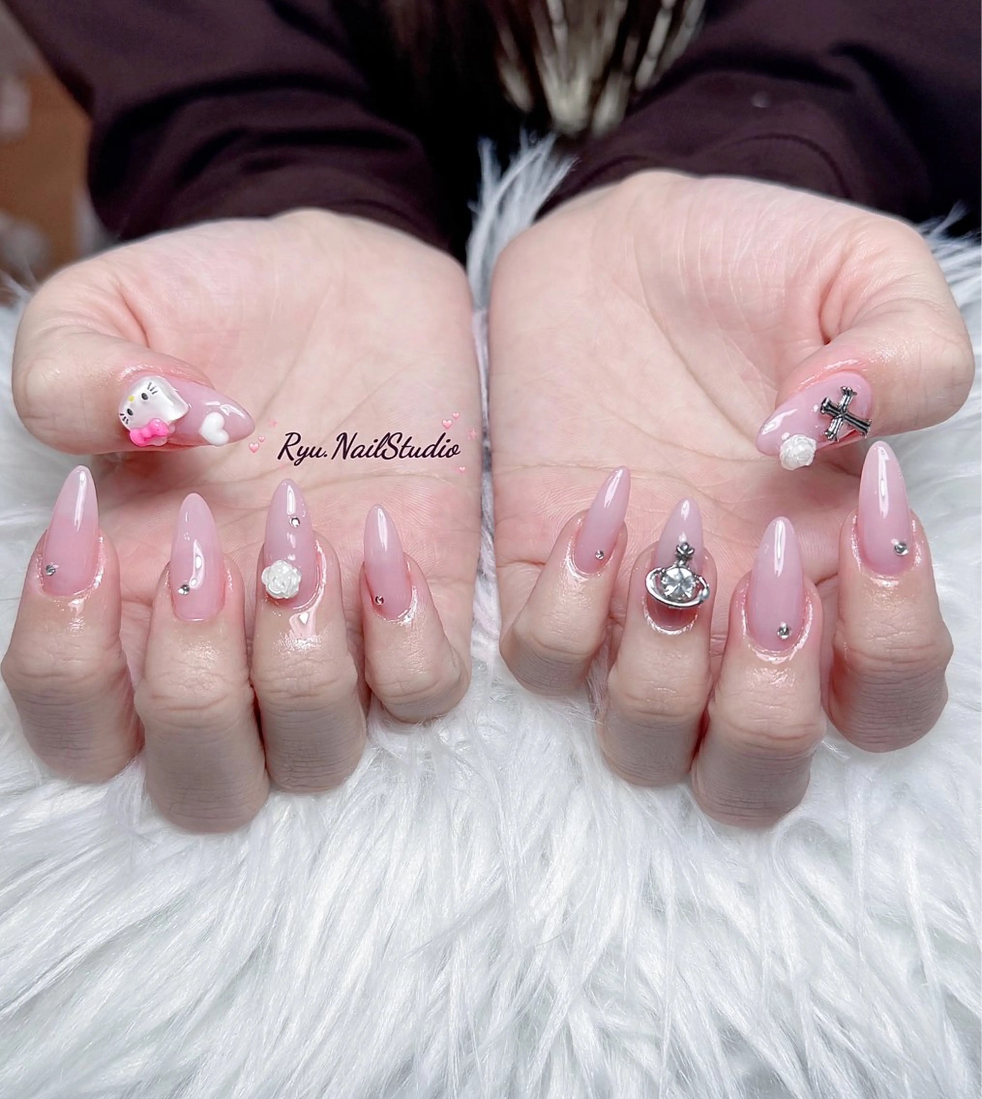 ネイル アートネイル フレンチネイル ジェルネイル キラキラネイル ニュアンスネイル Ryu Nail YukiChanのネイルデザイン