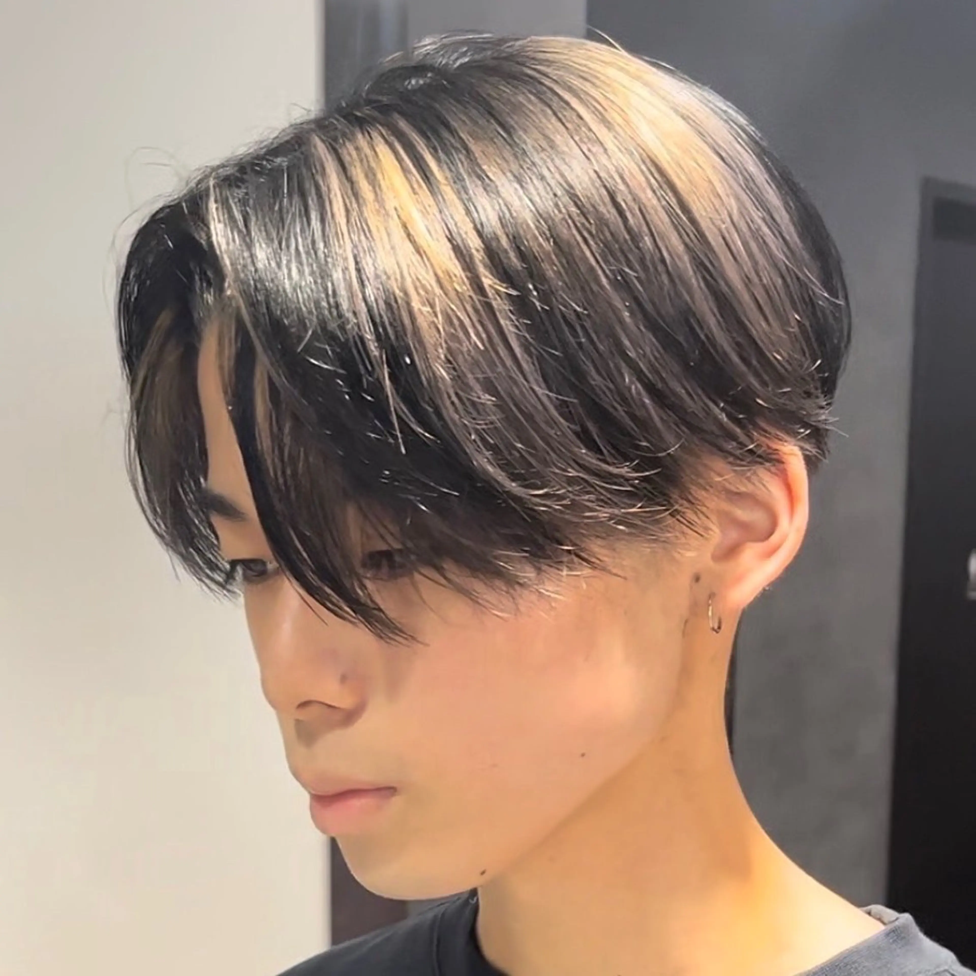 ショート カラー パーマ メンズ センターパート センターパート マスターかずまのヘアスタイル