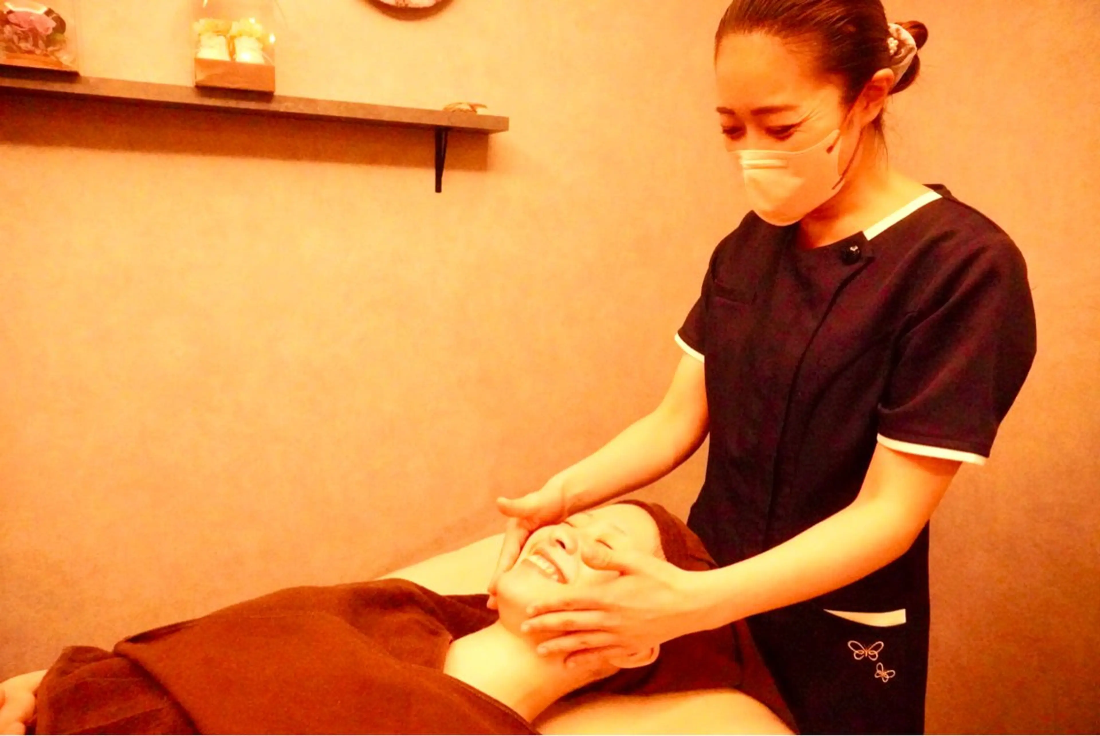 初回半額⭐︎60分コース！(お顔、デコルテ、背中、脚からご希望の箇所)の写真