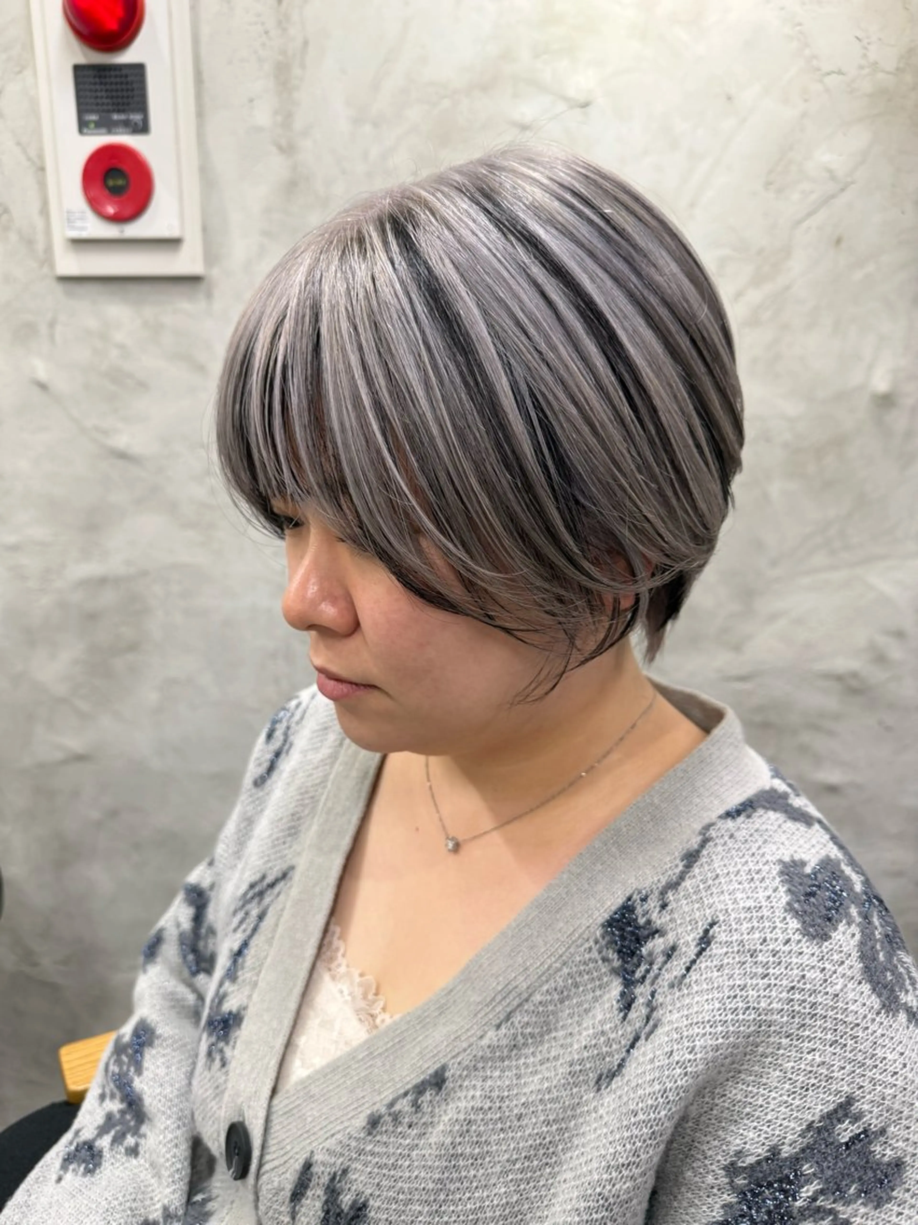 ショート ヘアカラー トリートメント ハイトーン/ブリーチ MAYURI🌺横浜のヘアスタイル