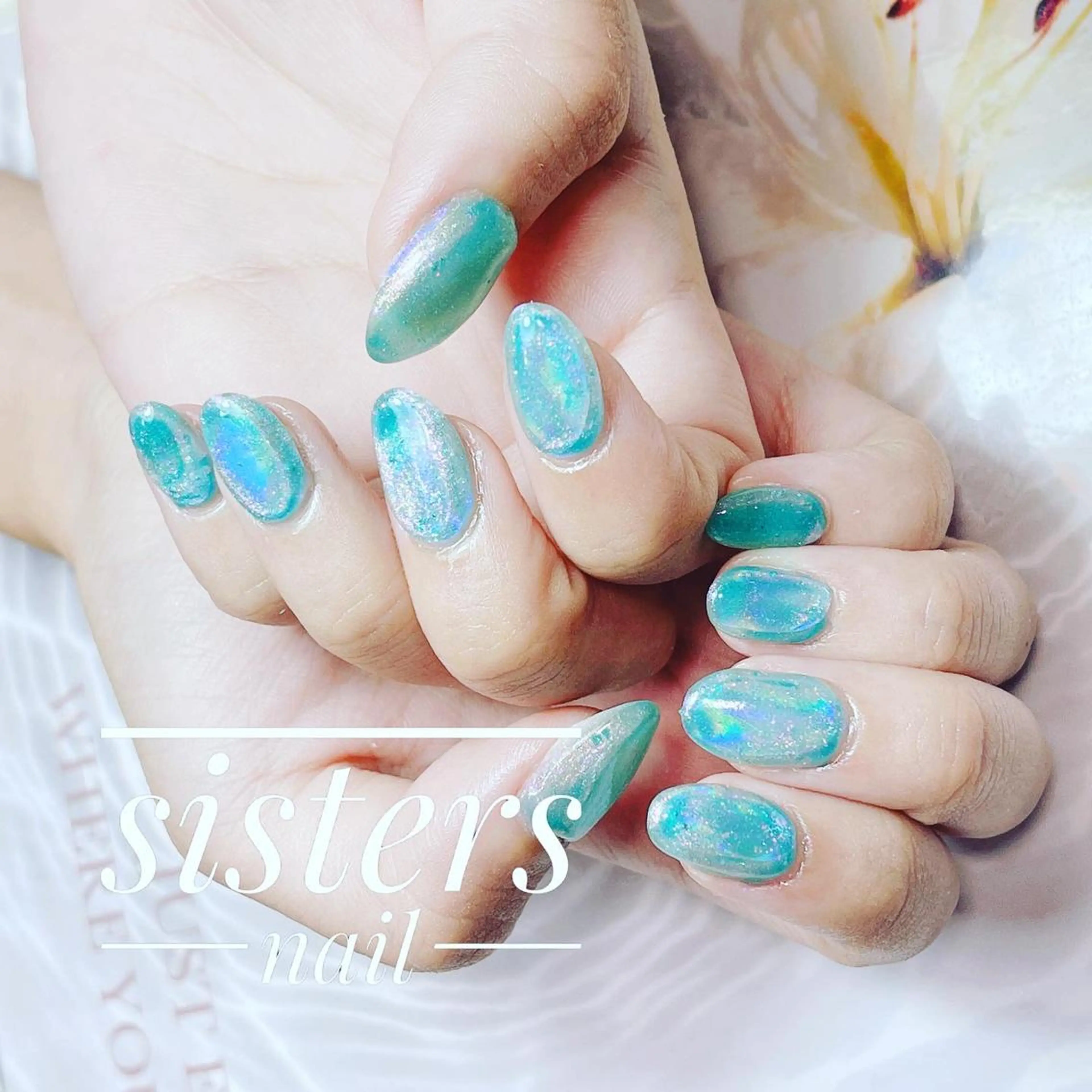 ネイル アートネイル オーロラネイル 氷ネイル・うるうるネイル キラキラネイル ニュアンスネイル sisters nail.fのネイルデザイン