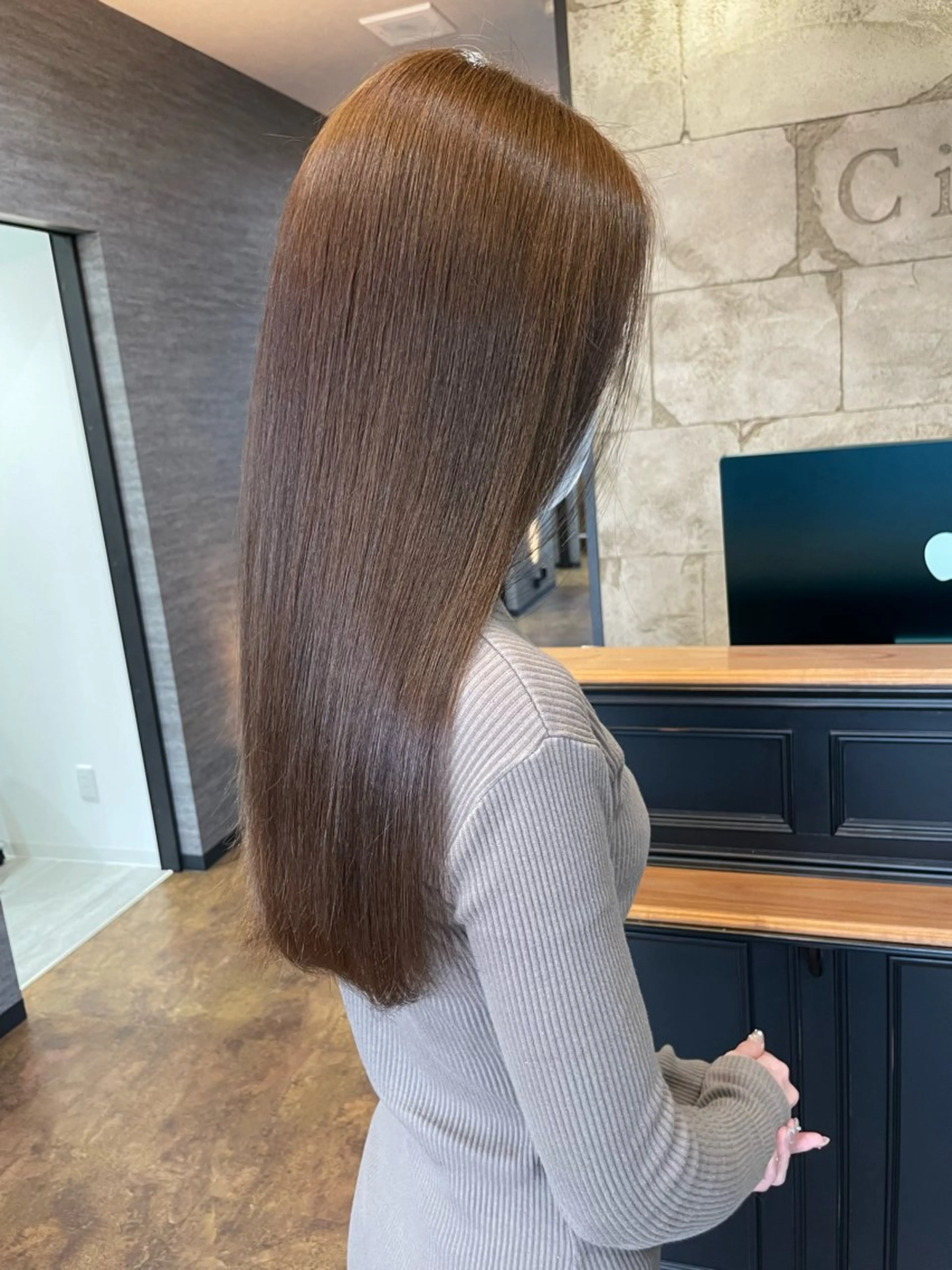 ロング JIEN MIUのヘアスタイル