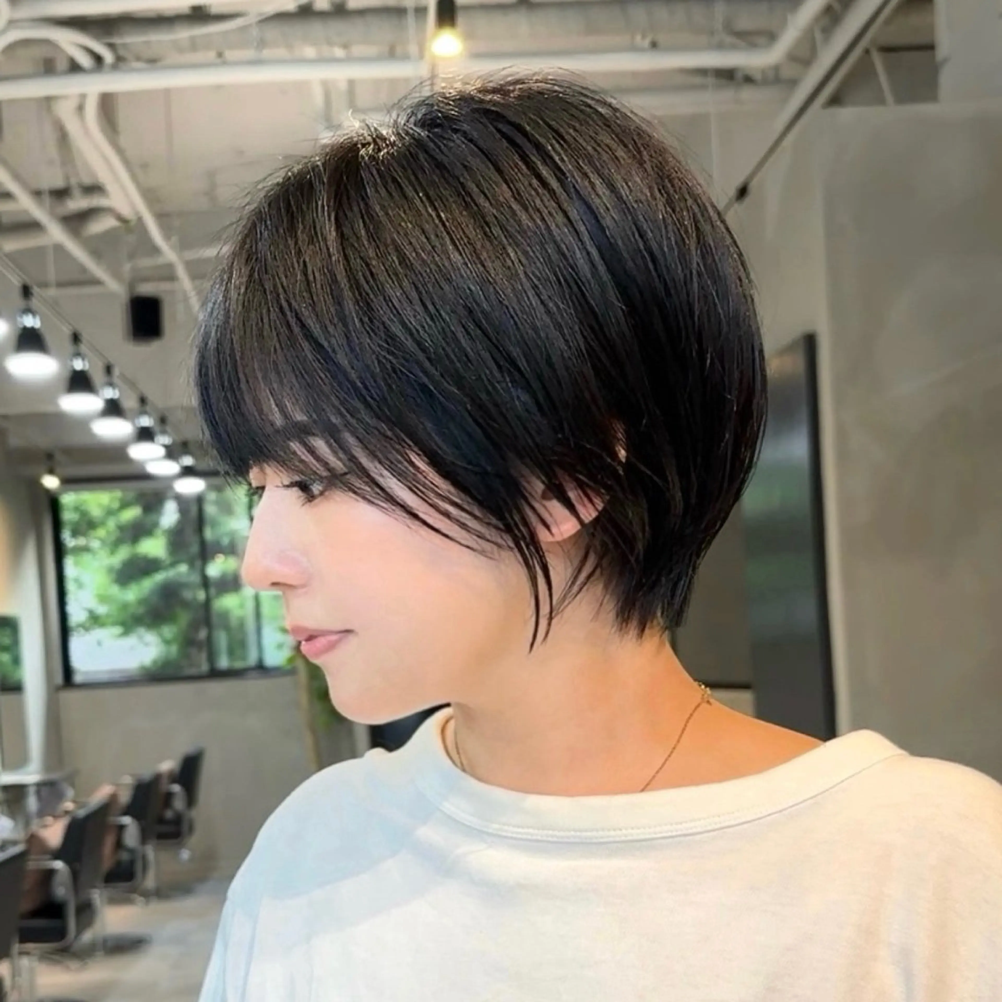 ショート ツヤ髪レイヤー/ 顔まわり/kokiのヘアスタイル