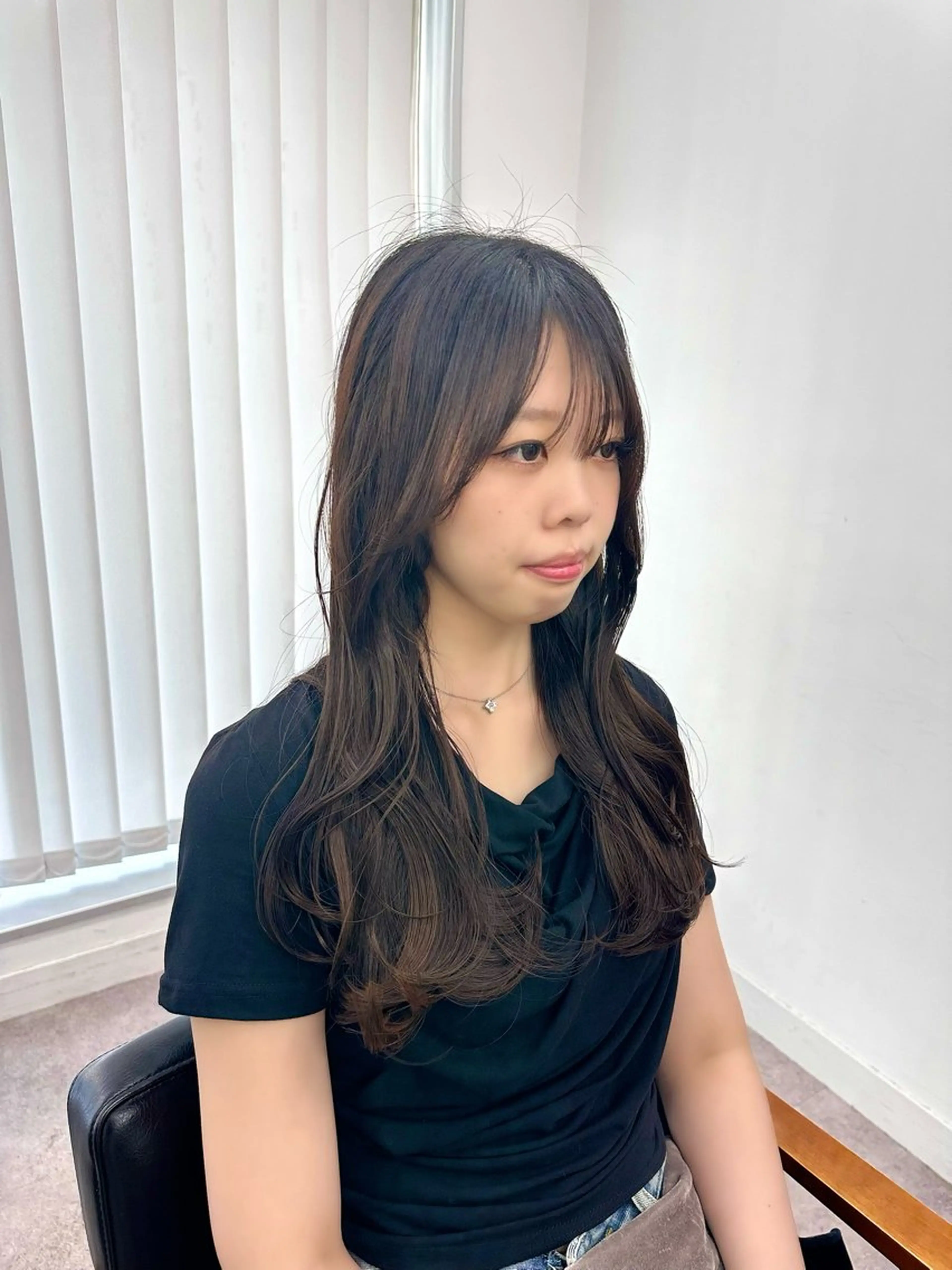 ロング カラー パーマ ヘアアレンジ メンズ キッズ レイヤーカット 🌿透け感カラーのヘアスタイル