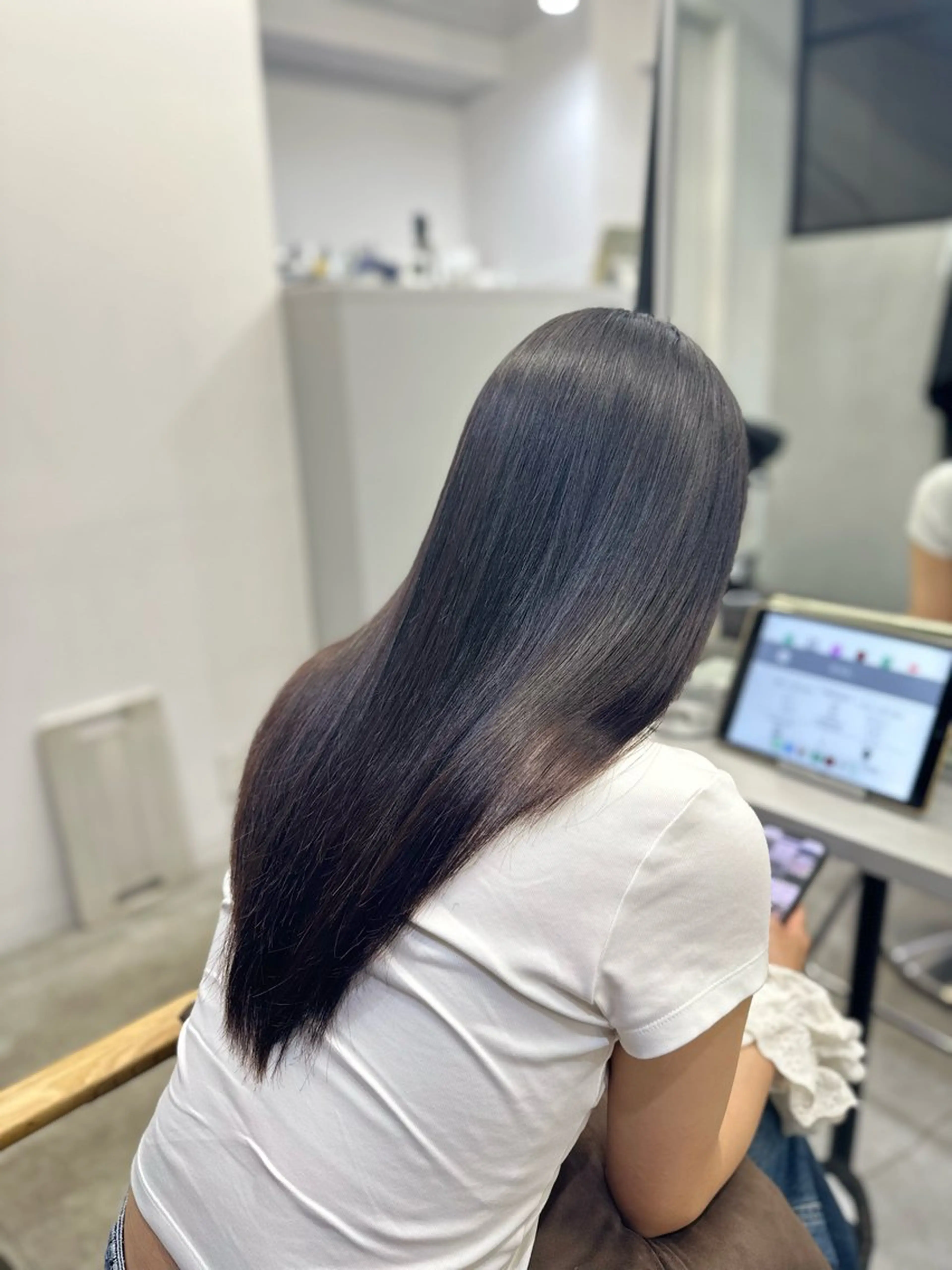 ロング パーマ 縮毛矯正 ハイトーンカラー が絶対可愛い✨泰聖✨のヘアスタイル