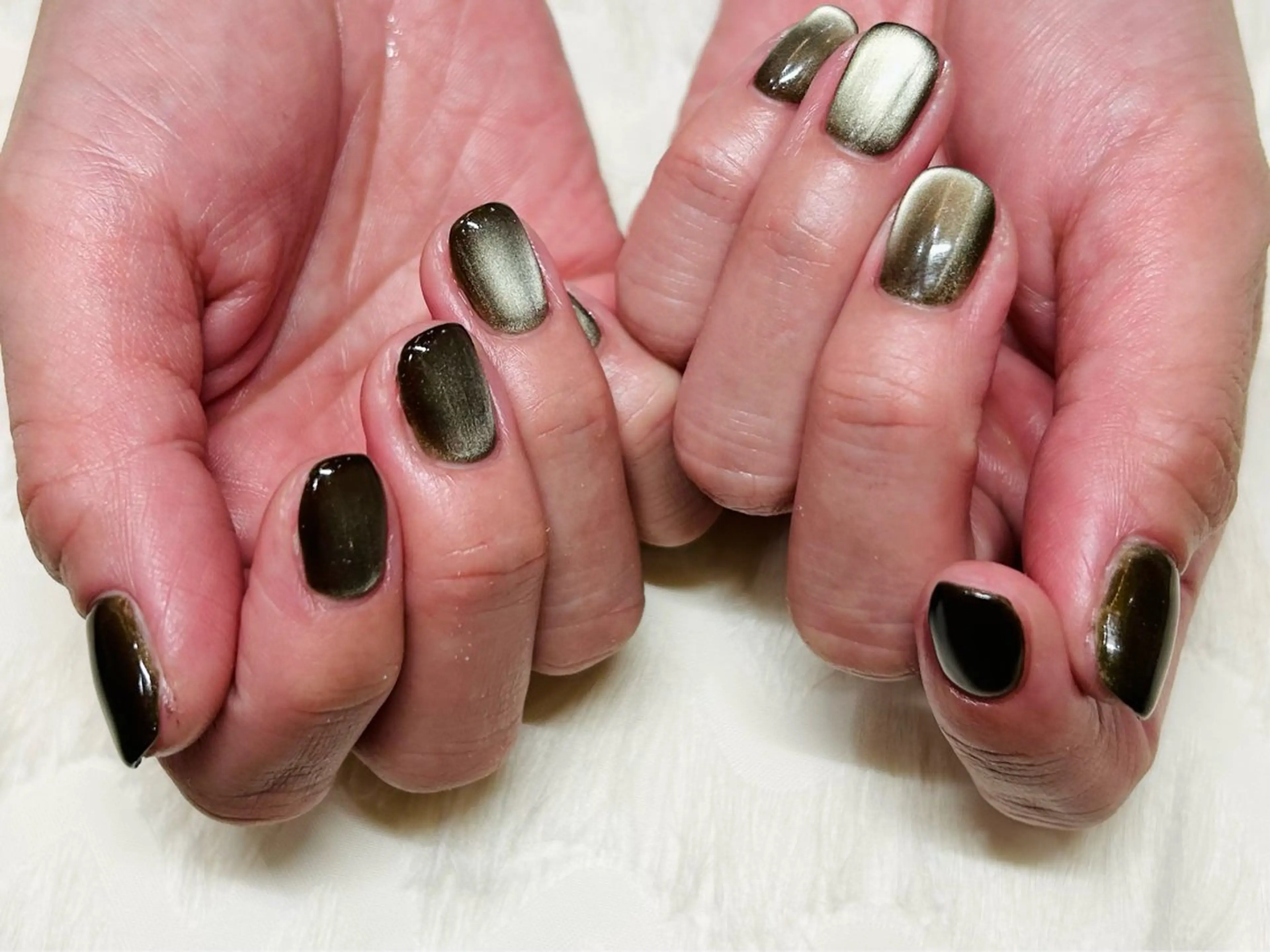 ネイル マグネットネイル ハンドネイル パラスパガーデン Nitagai☺︎のネイルデザイン