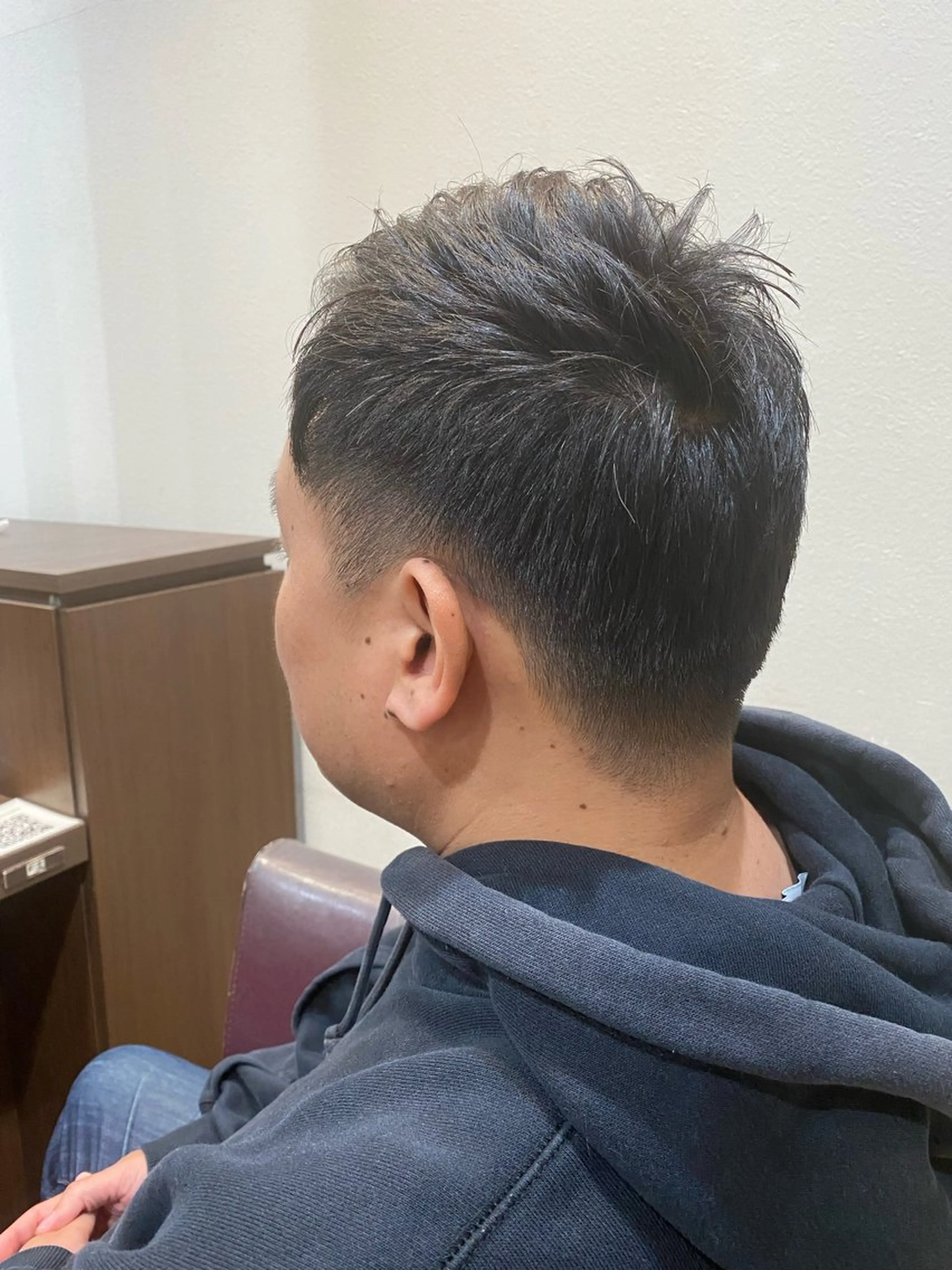 メンズ 刈り上げ カット 仲井 充のヘアスタイル