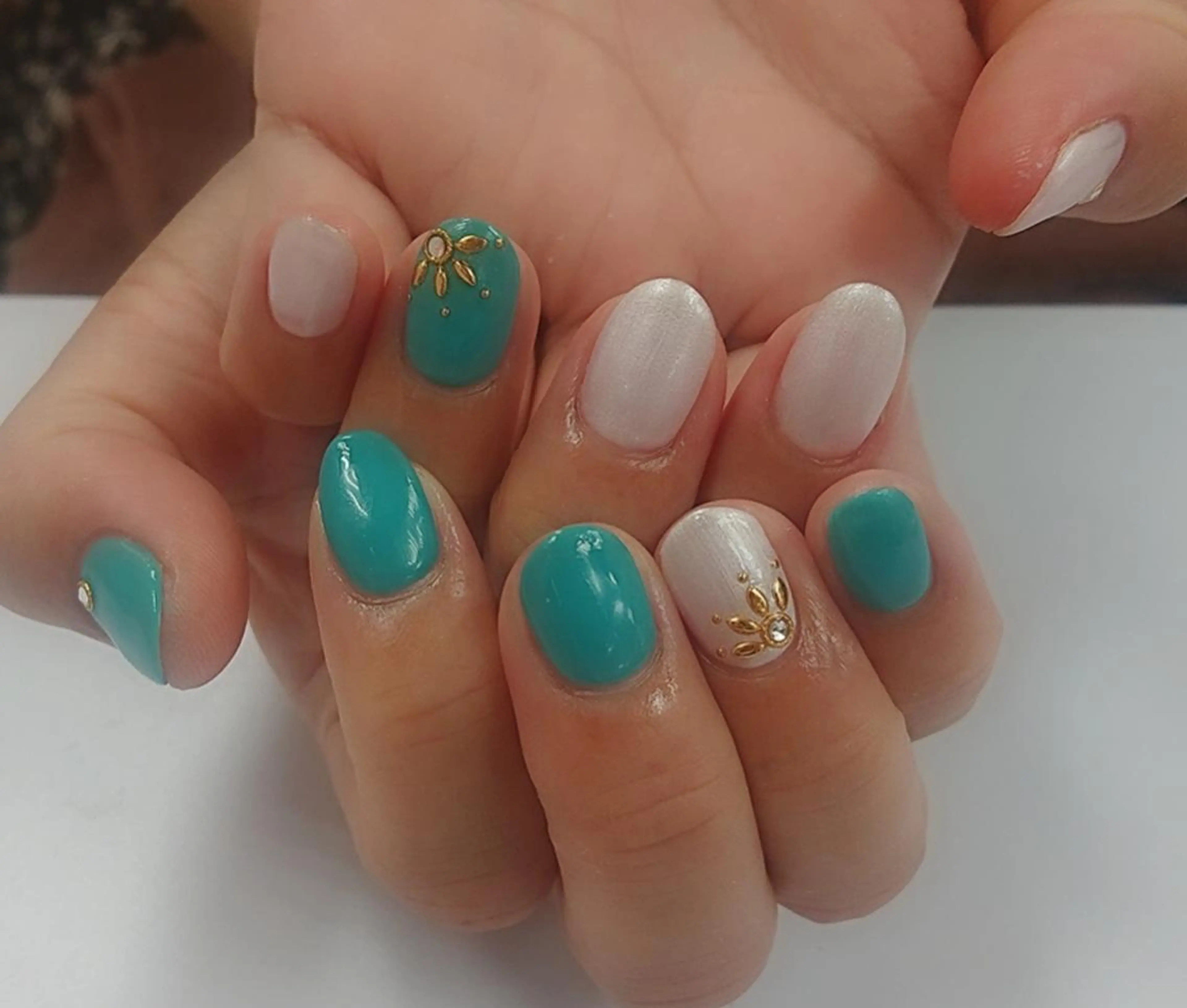 ネイル 🍒当日もOK🍒 𝑳𝑼𝑵𝑨花井のネイルデザイン