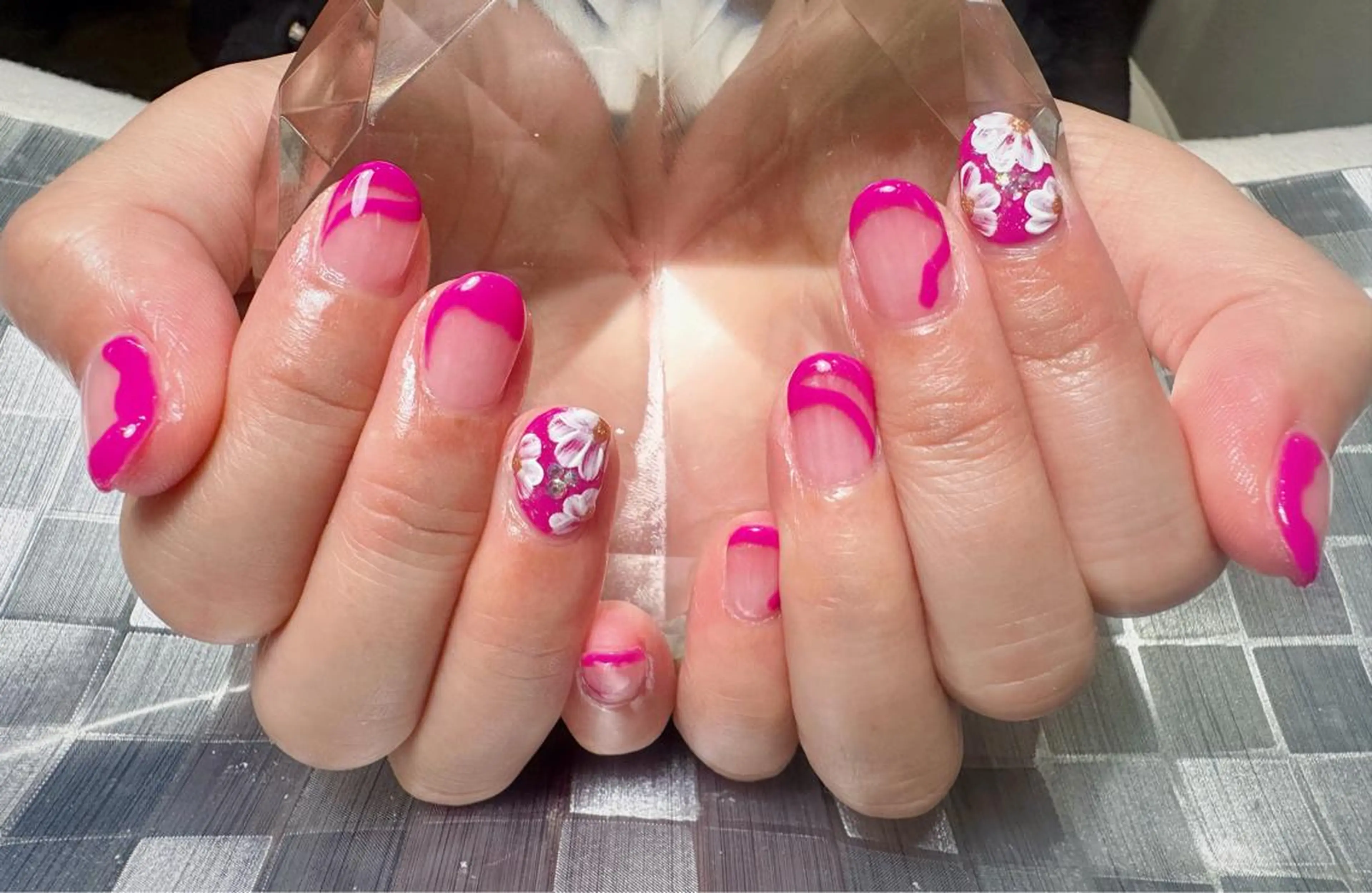 ネイル フレンチネイル ハンドネイル Regulus 光田のネイルデザイン