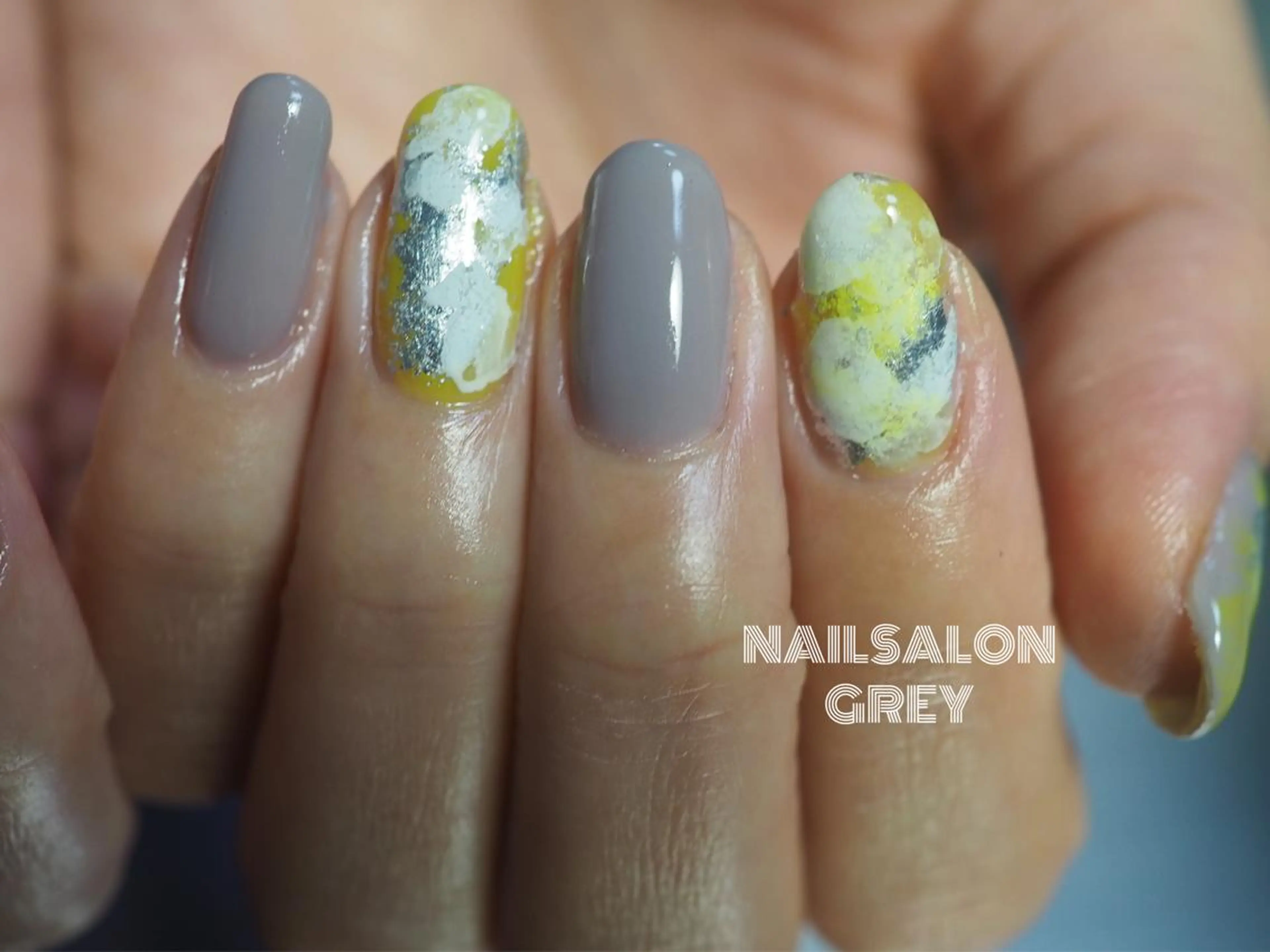 ネイル 【GREY】 TAIRAのネイルデザイン