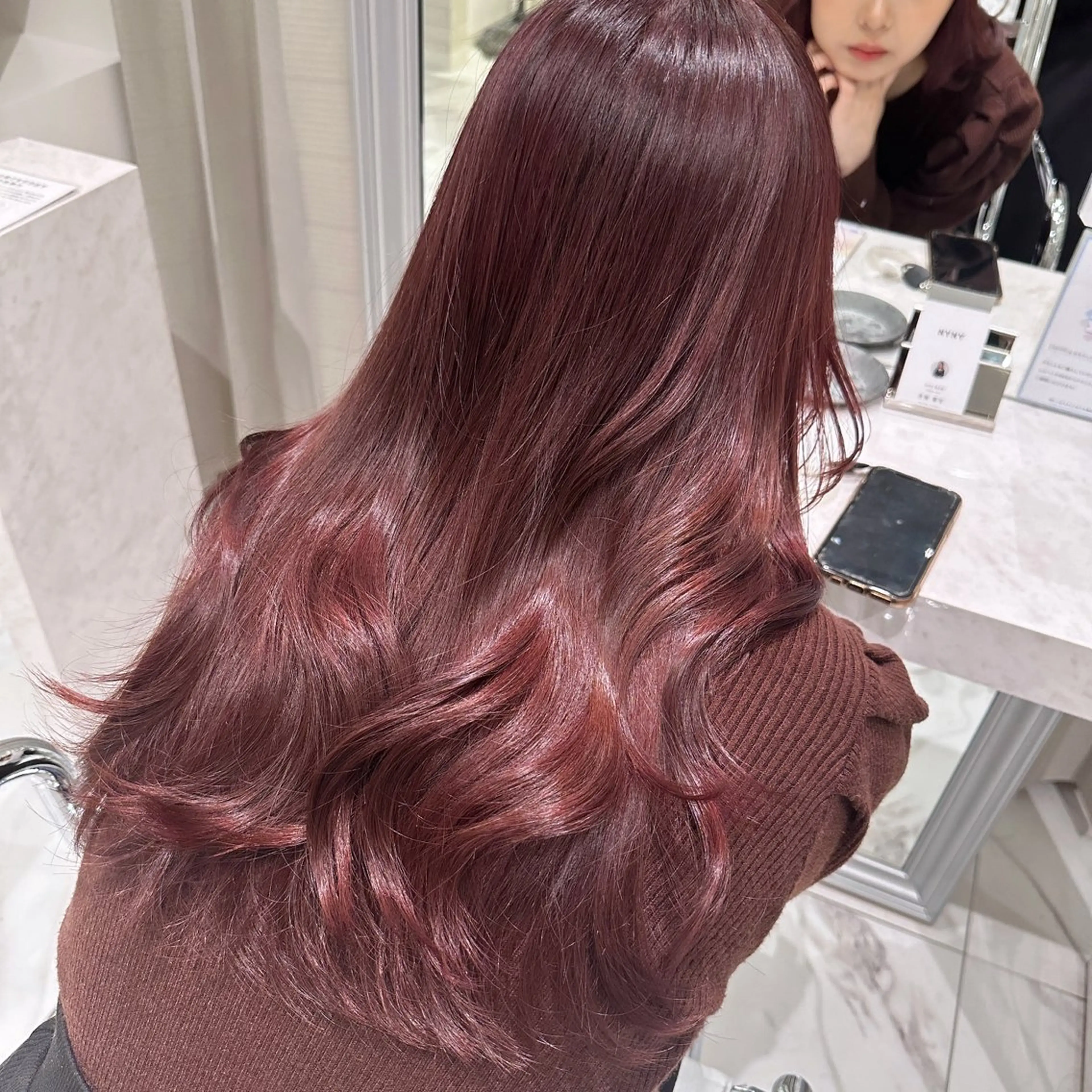 セミロング カラー ハッシュカット 田窪珠妃のヘアスタイル