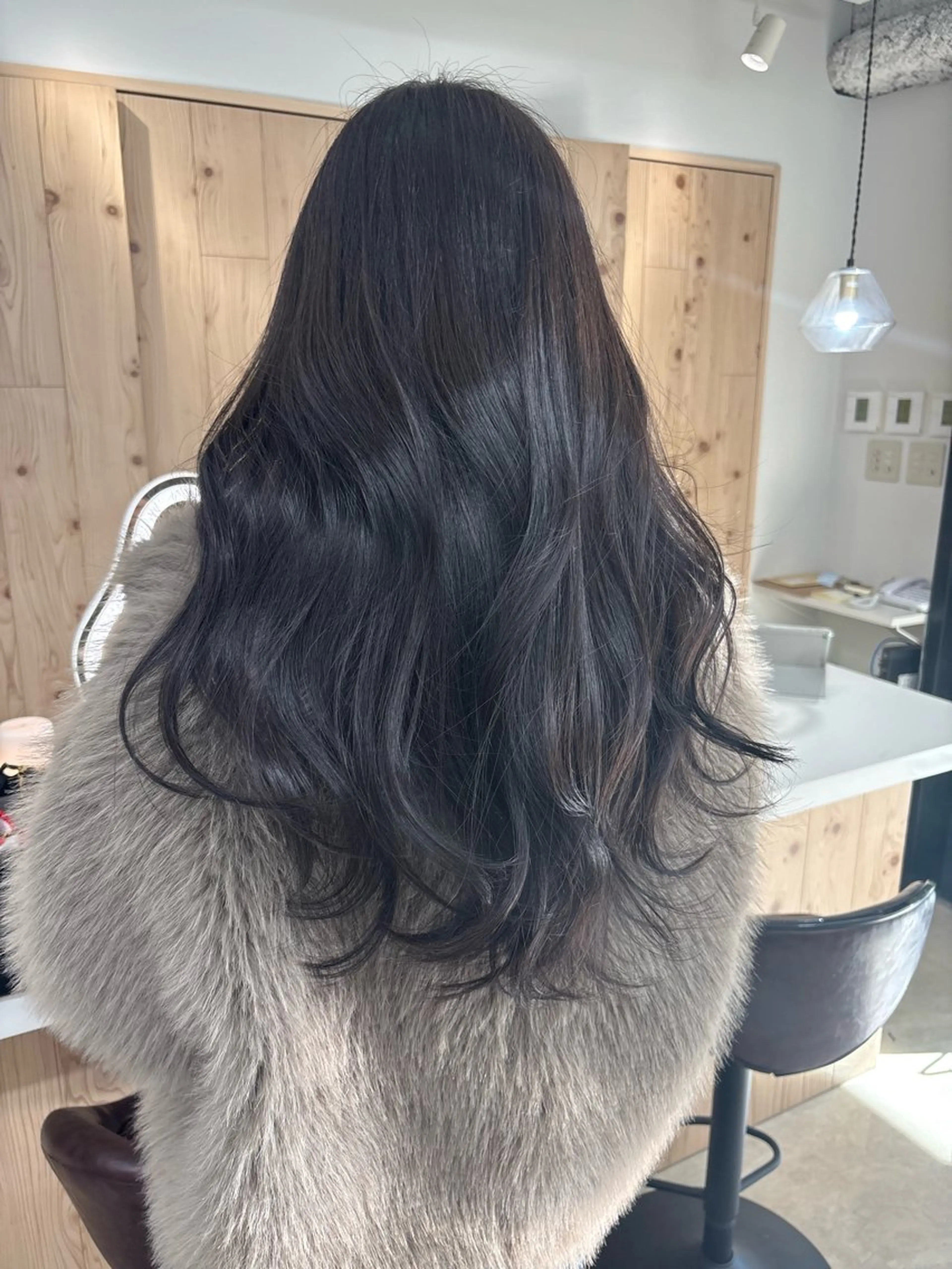 ロング カラー カット ヘアカラー トリートメント ヘアセット 新宿/韓国ヘア/ 髪質改善ストレートのヘアスタイル