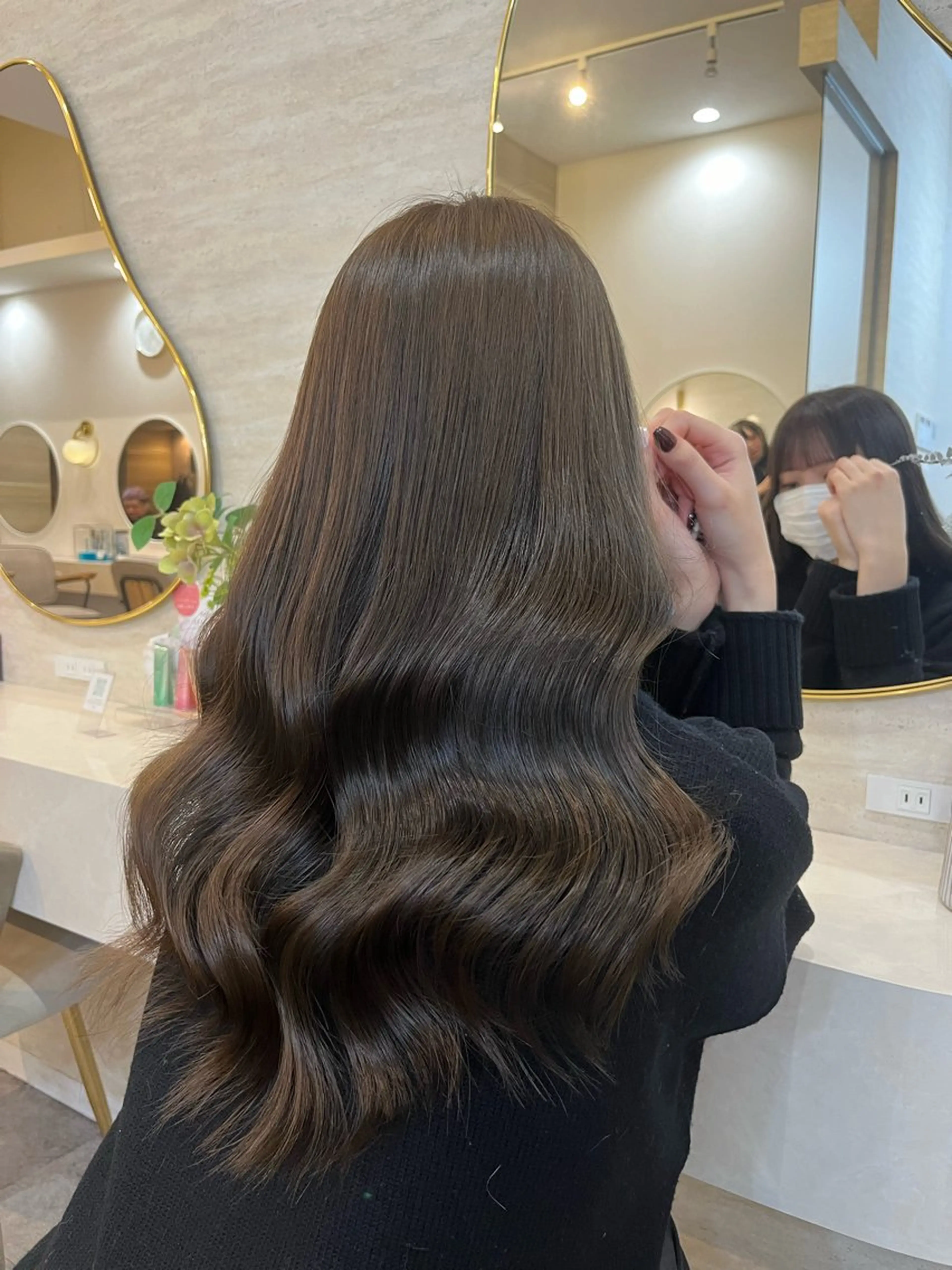 ロング カラー ブラウンカラー ヘアカラー トリートメント 🦋Yui🦋透明感 /ベージュ/Wカラーのヘアスタイル